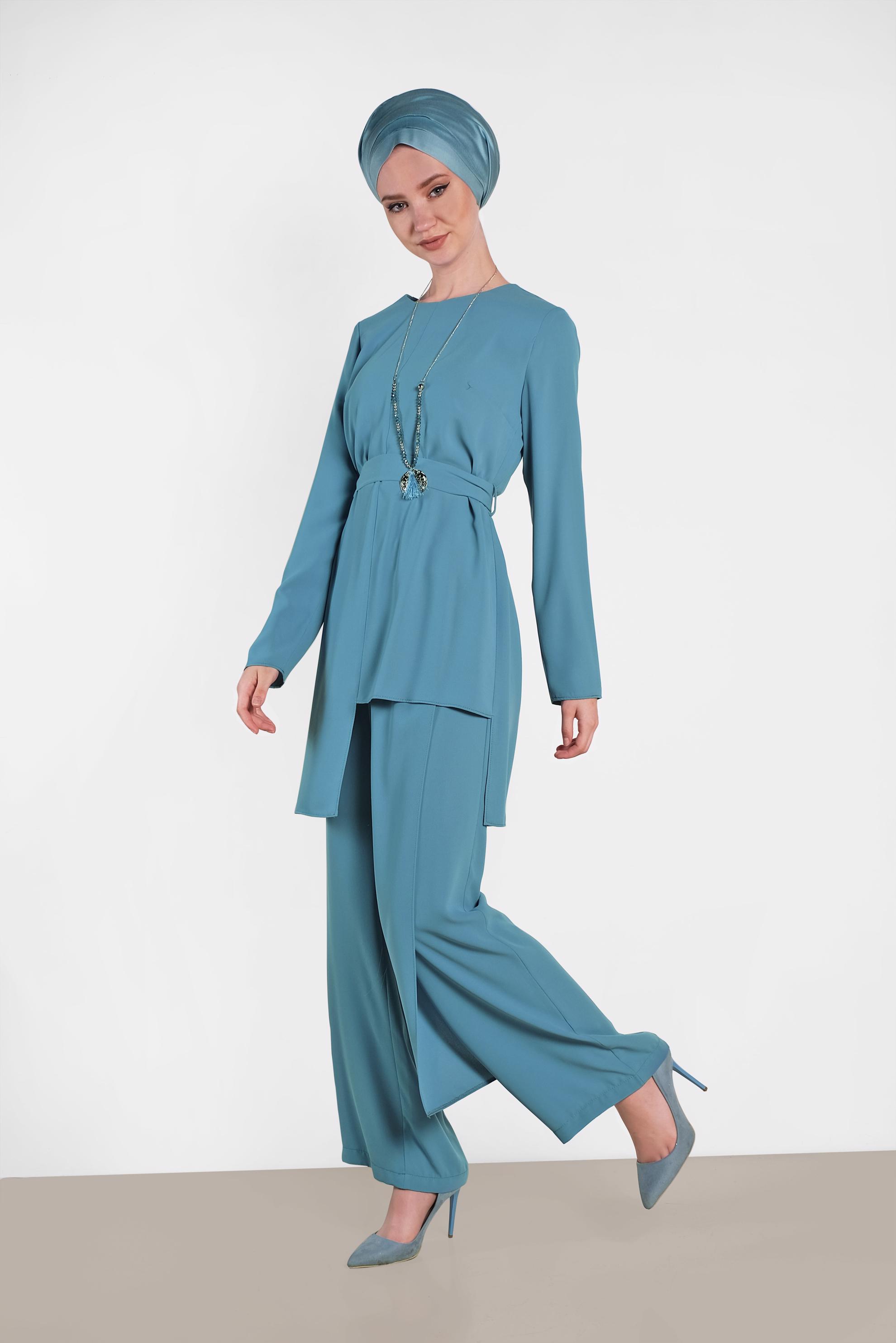 Tesettür giyim MAVİ ASİMETRİK KESİM PANTOLONLU TAKIM 3575