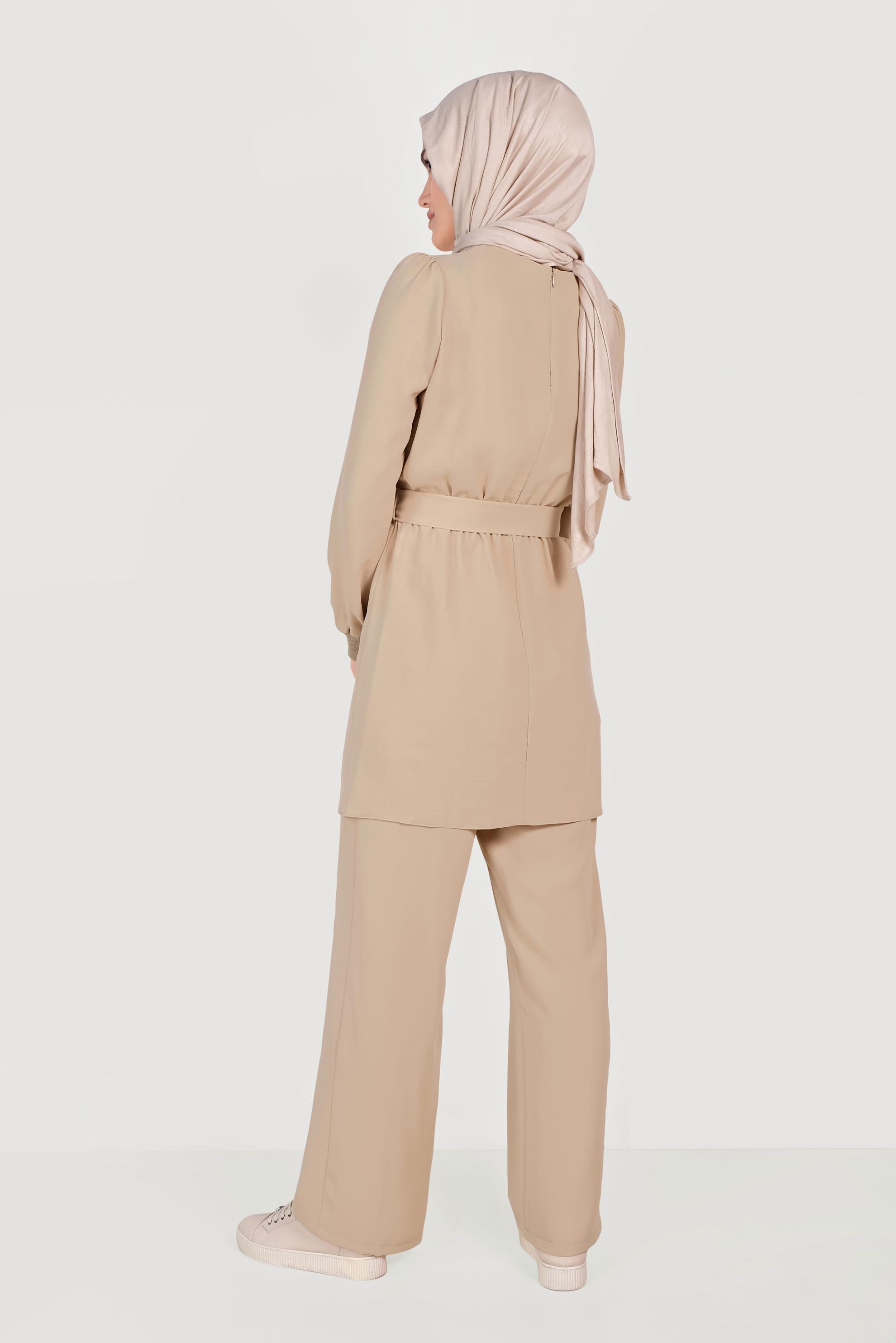 Tesettür giyim BEJ SİMLİ PANTOLONLU TAKIM 40533