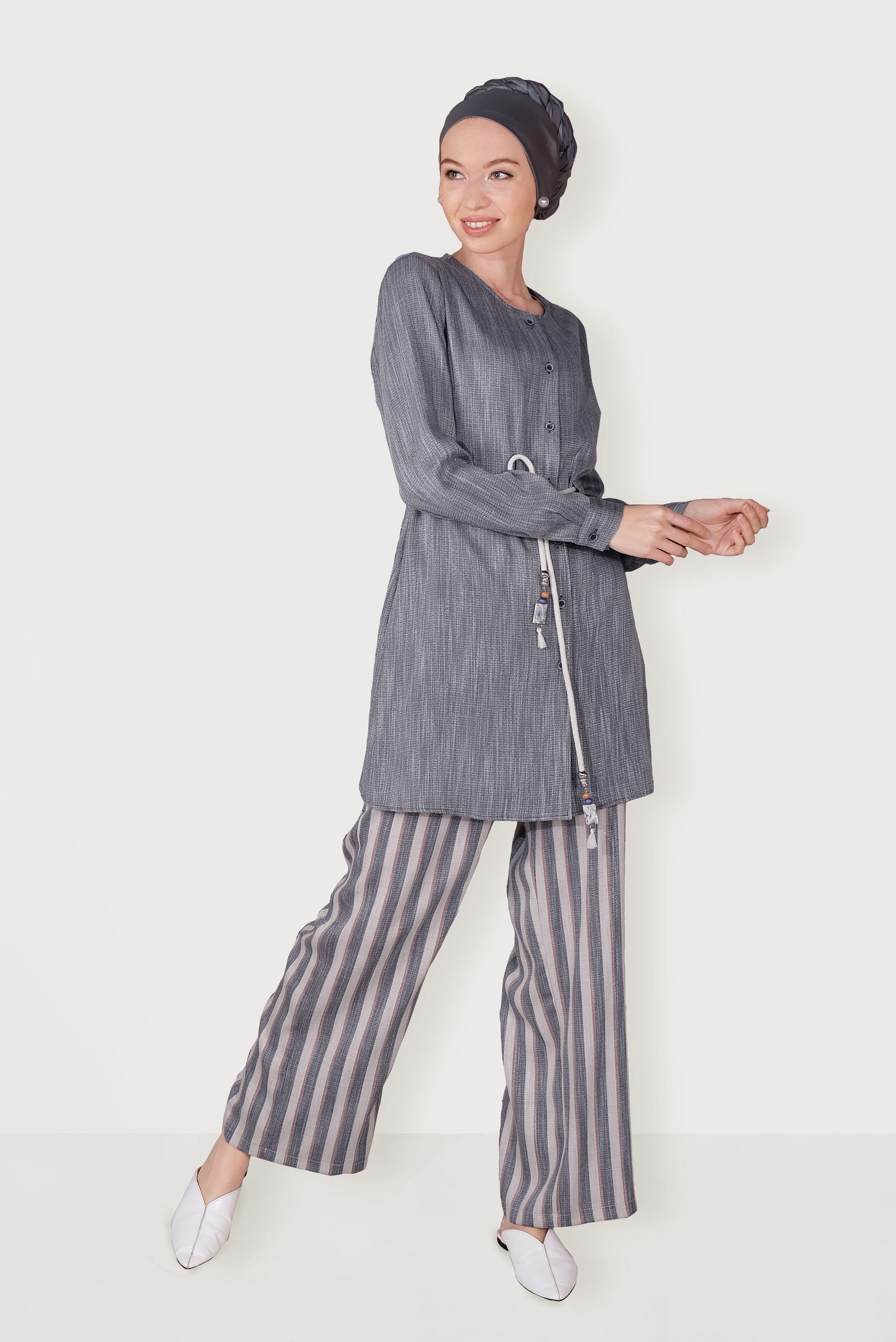 Tesettür giyim LACİVERT BAĞCIKLI ÇİZGİLİ PANTOLONLU TAKIM 40646 