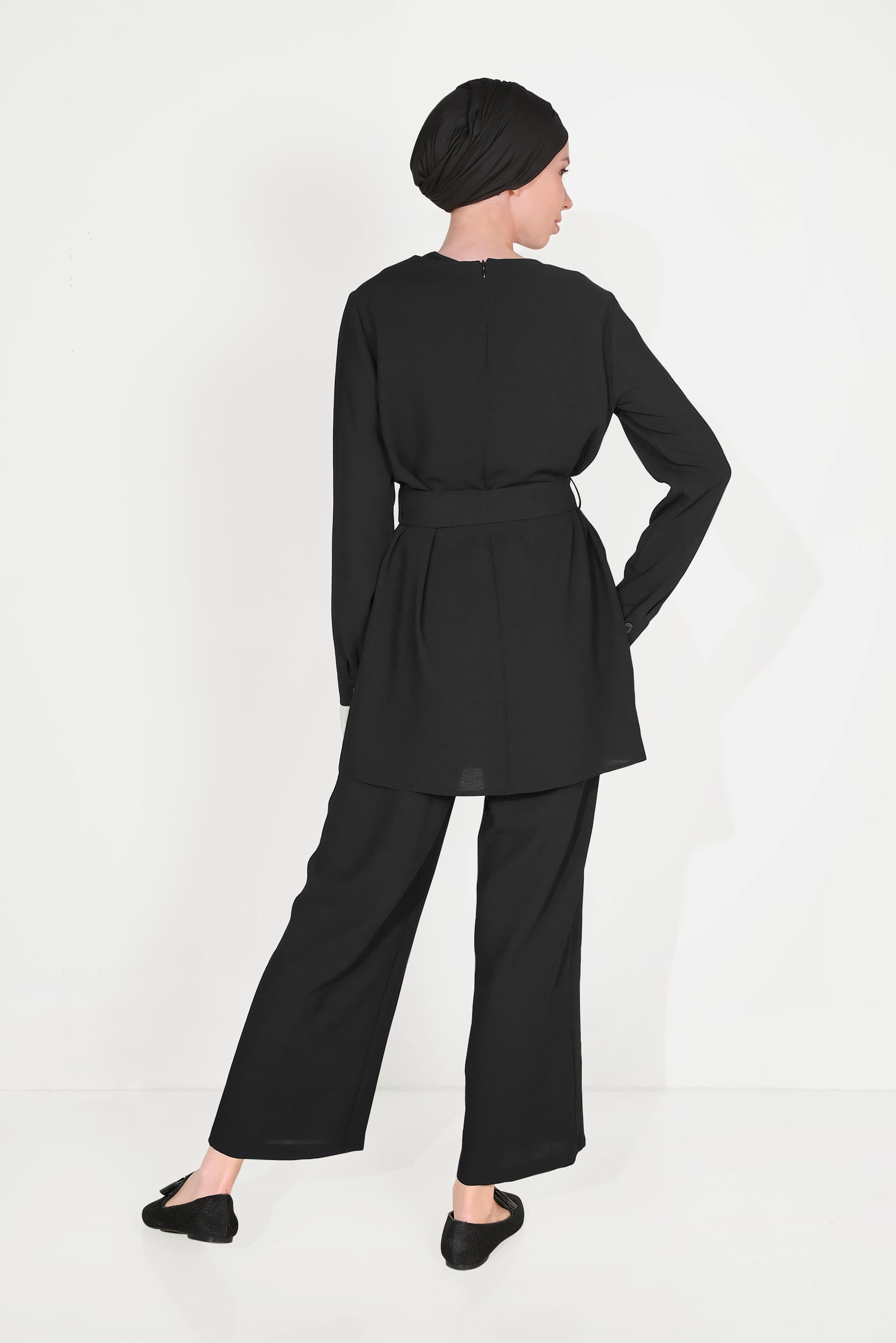 Tesettür giyim SİYAH KEMERLİ CEPLİ KREP TAKIM 40648