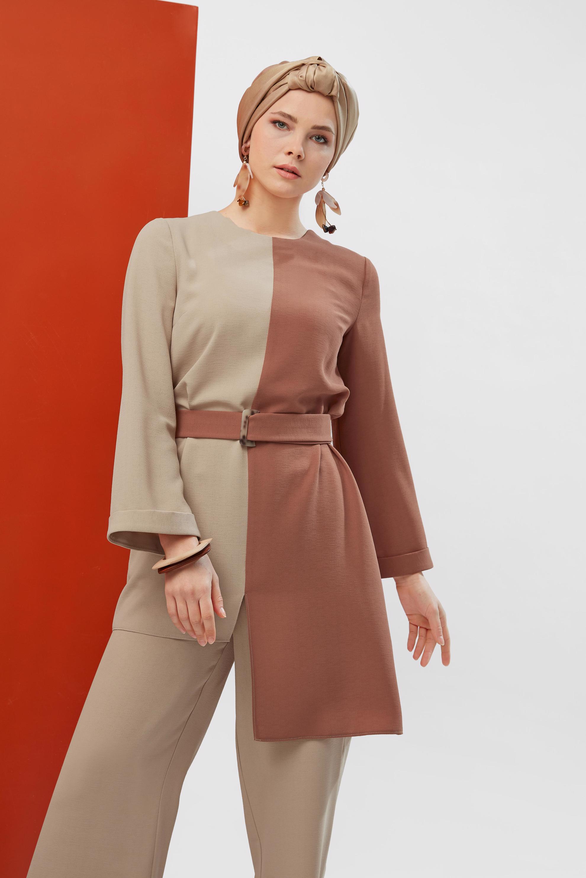 Tesettür giyim BEJ ASİMETRİK KESİM PANTOLONLU TAKIM 40670