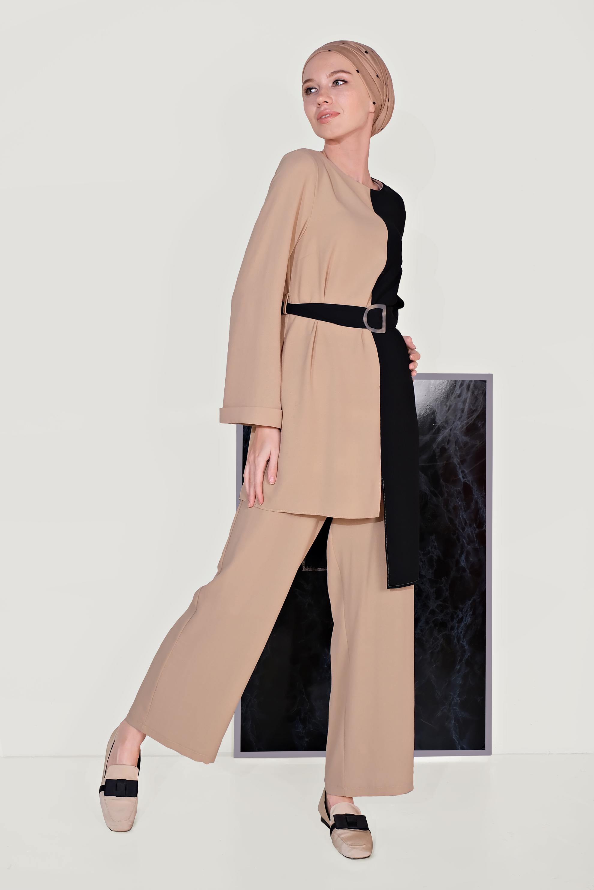 Tesettür giyim BEJ ASİMETRİK KESİM PANTOLONLU TAKIM 40670