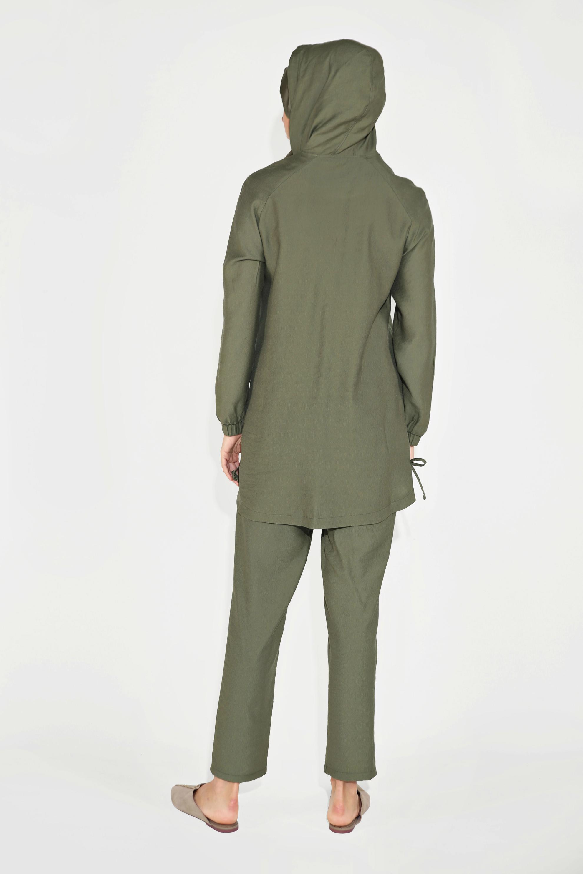 Tesettür giyim HAKİ BAĞCIKLI KAPÜŞONLU PANTOLON TAKIM 40694