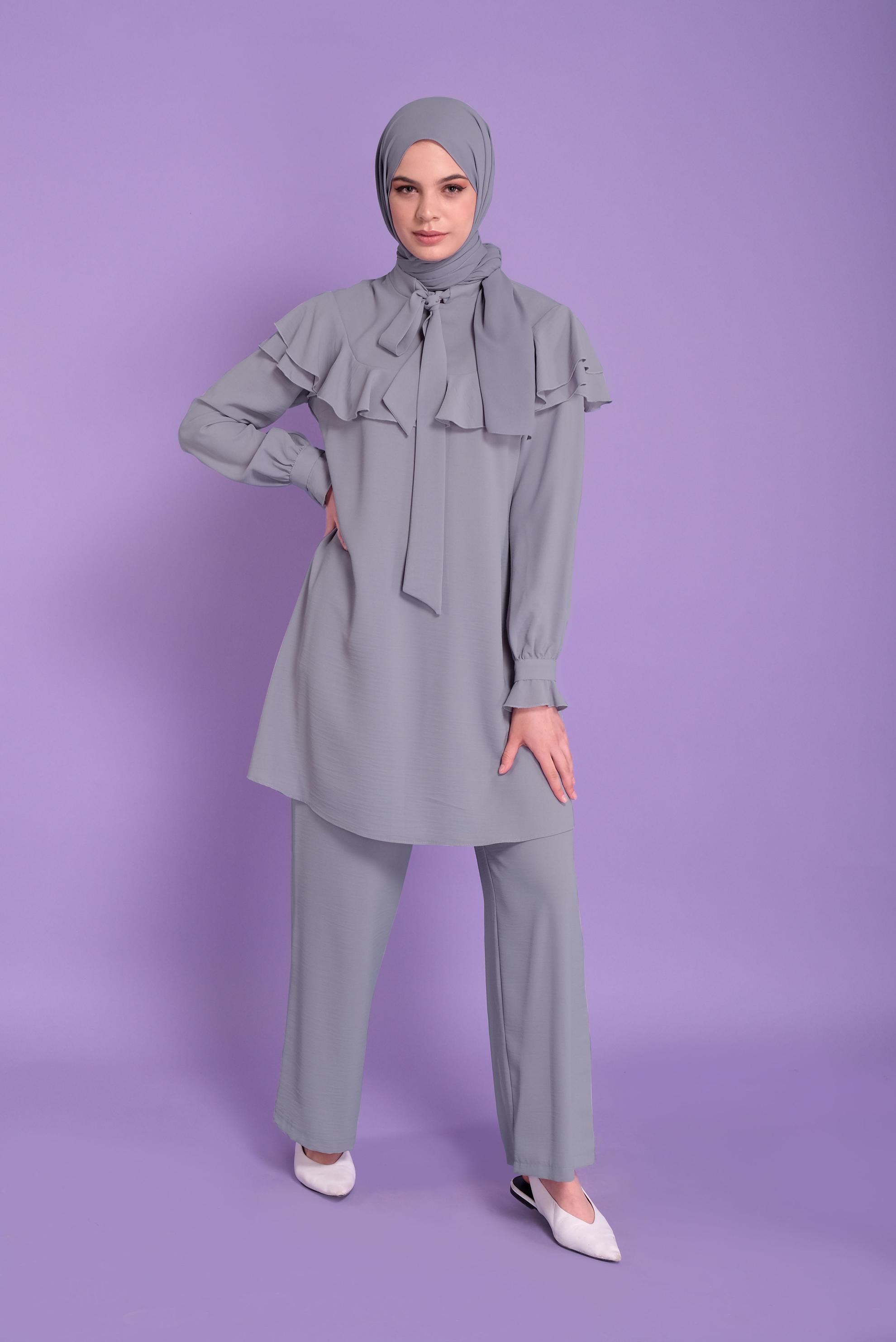 Tesettür giyim GRİ VOLANLI İKİLİ PANTOLONLU TAKIM 40806	