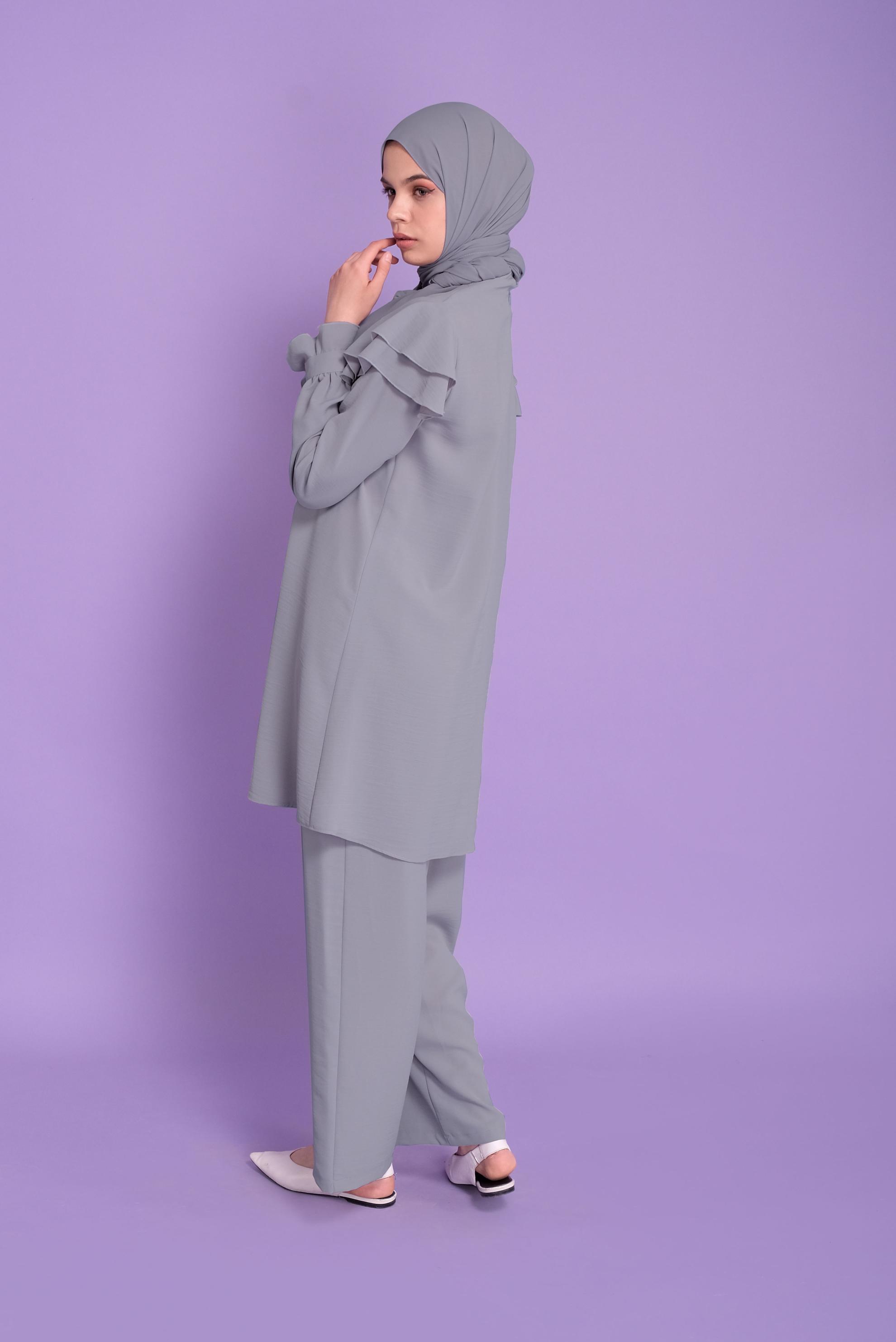 Tesettür giyim GRİ VOLANLI İKİLİ PANTOLONLU TAKIM 40806	