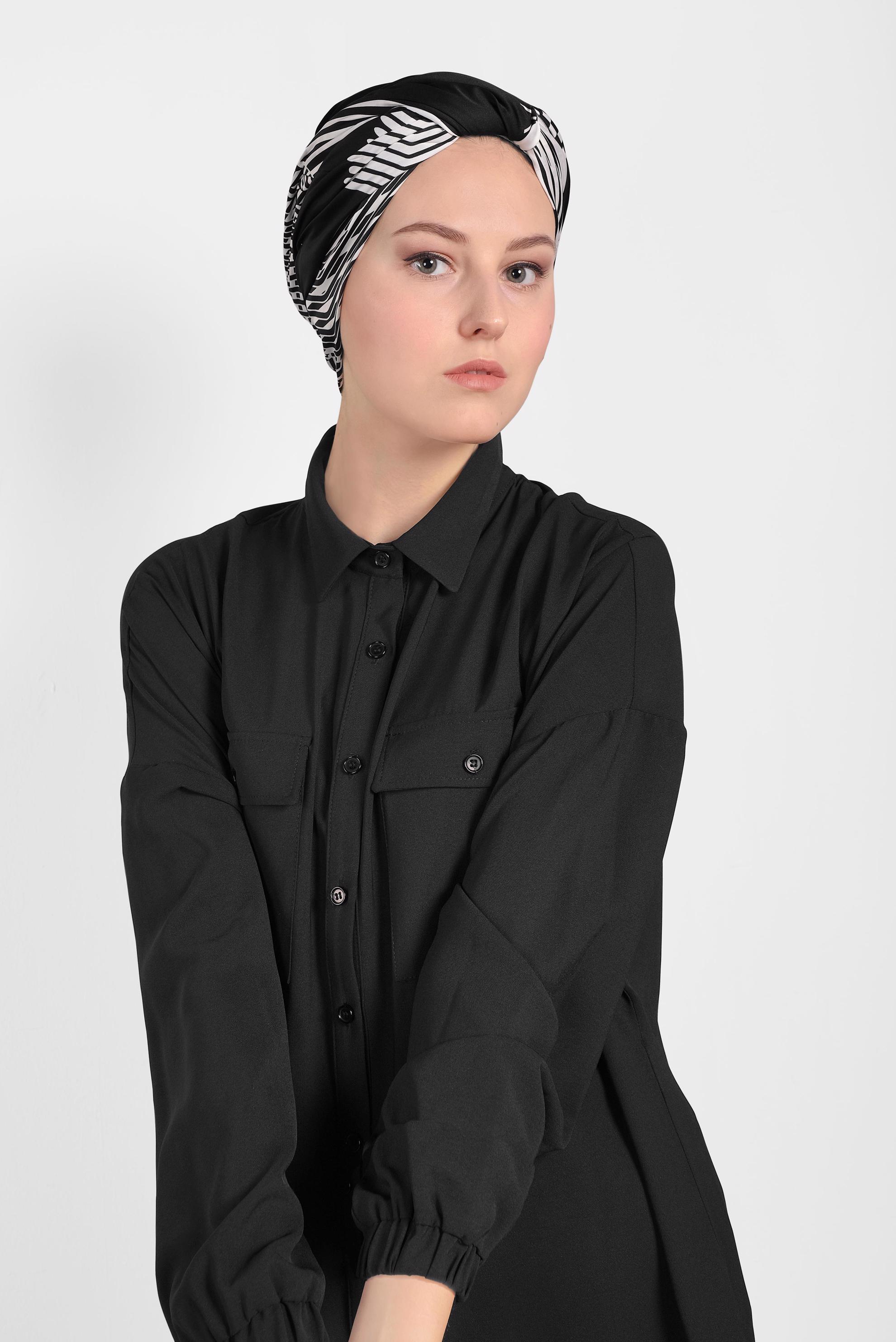 Tesettür giyim SİYAH PAÇALARI LASTİKLİ ASİMETRİK KESİM PANTOLONLU TAKIM 4320