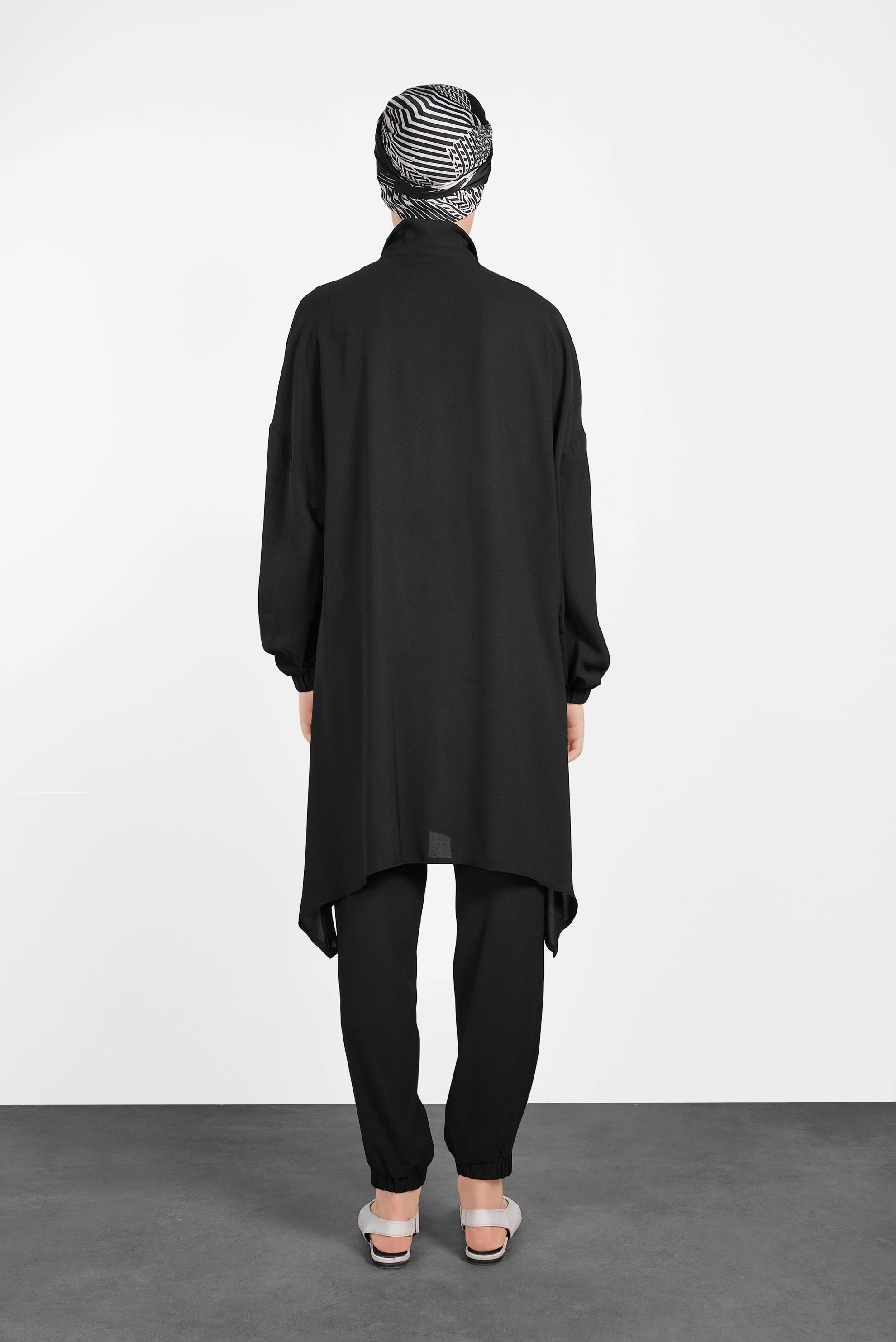 Tesettür giyim SİYAH PAÇALARI LASTİKLİ ASİMETRİK KESİM PANTOLONLU TAKIM 4320