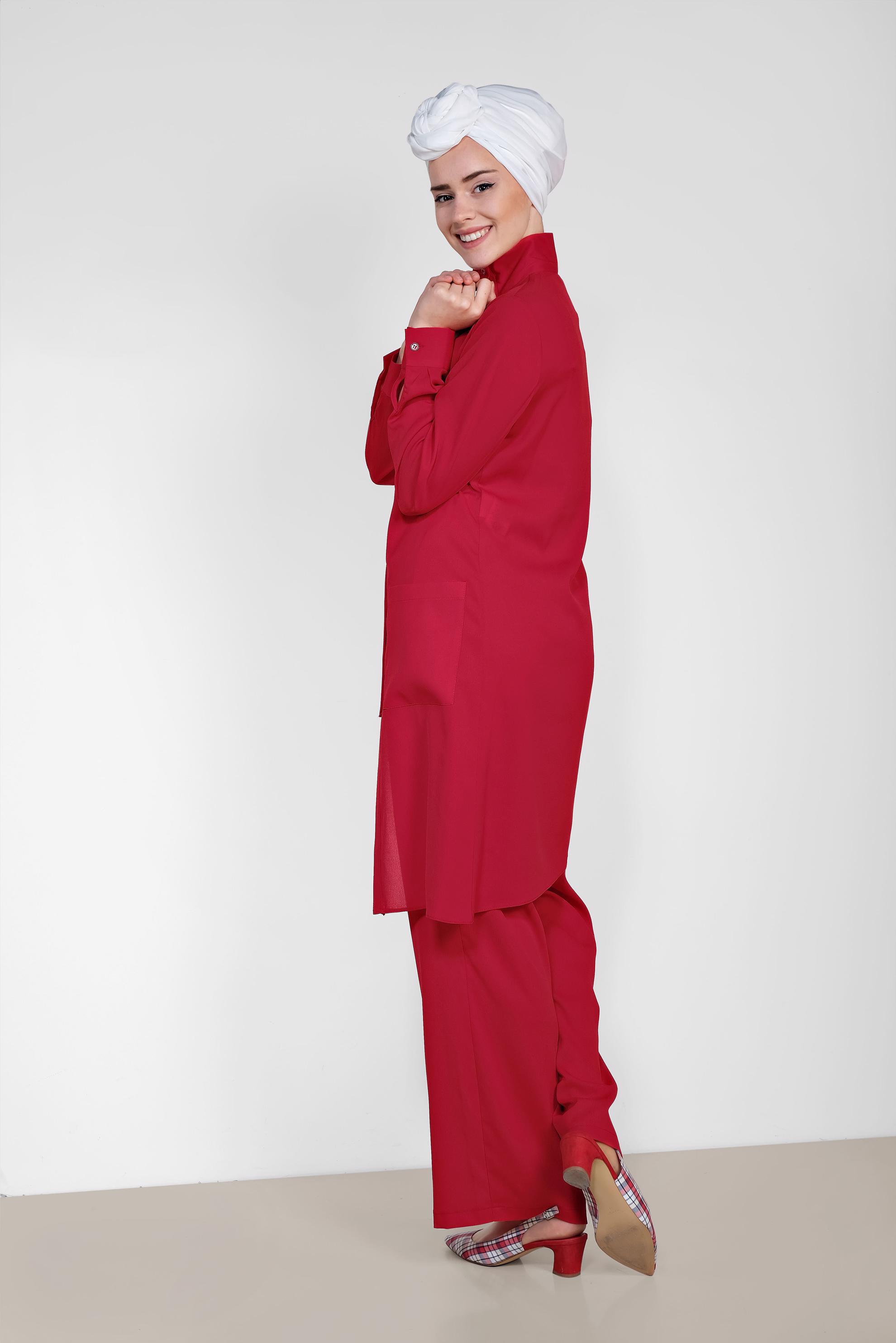 Tesettür giyim KIRMIZI DÜĞMELİ ASİMETRİK KESİM PANTOLONLU TAKIM 4327