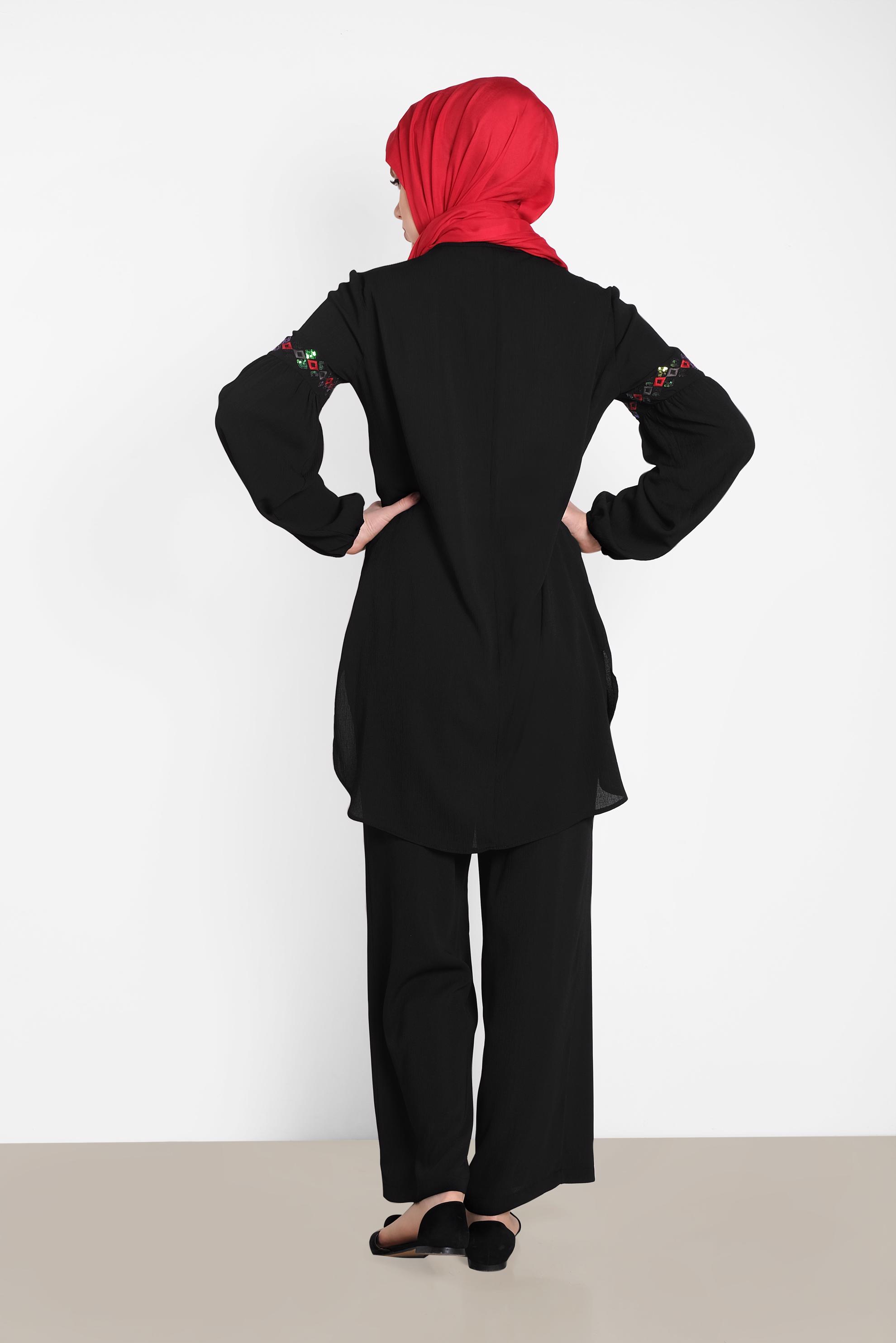 Tesettür giyim SİYAH NAKIŞLI İKİLİ PANTOLONLU TAKIM 4374