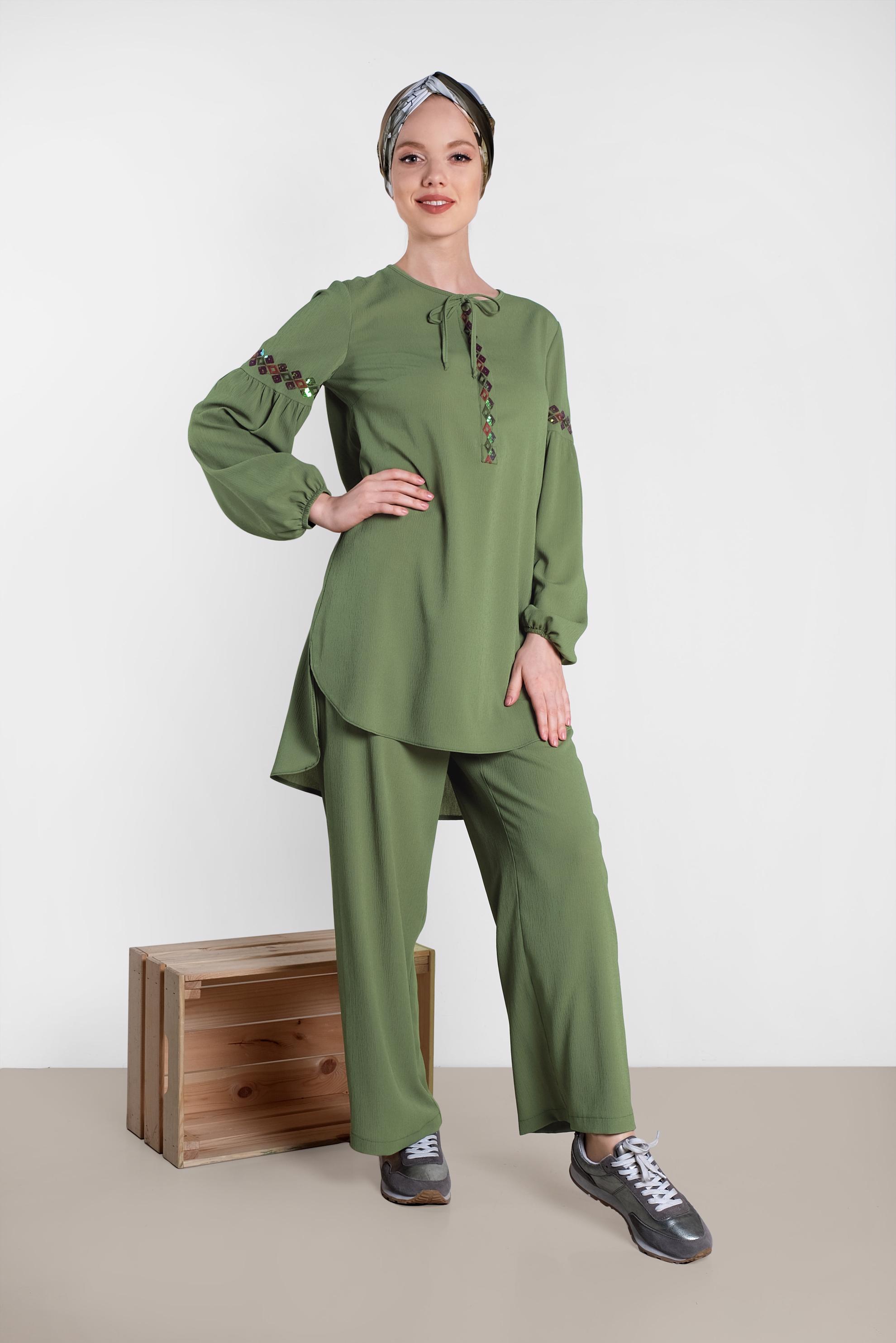 Tesettür giyim HAKİ NAKIŞLI İKİLİ PANTOLONLU TAKIM 4374