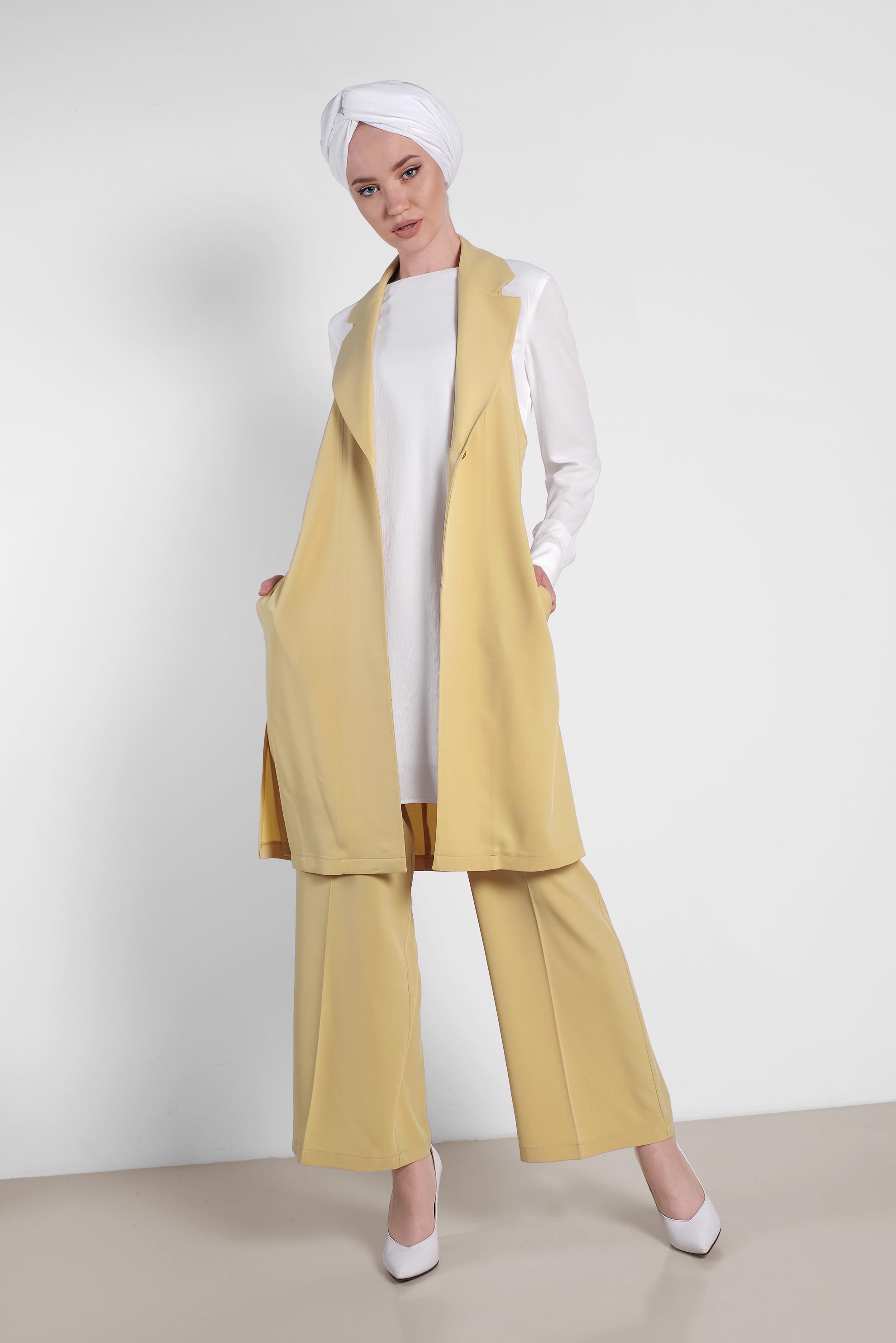 Tesettür giyim SARI SIRT DETAYLI DÜĞMELİ İKİLİ PANTOLONLU TAKIM 4445