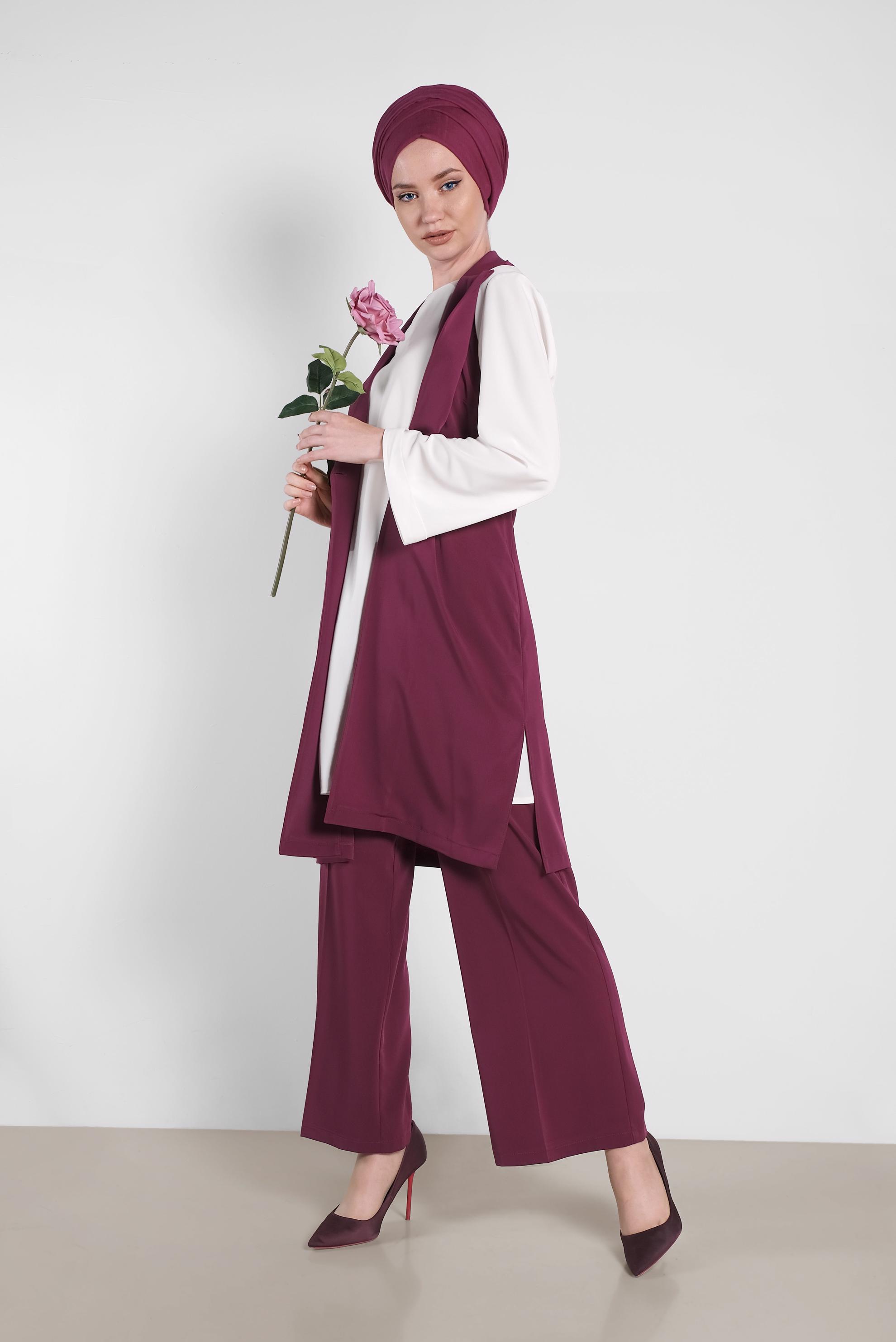 Tesettür giyim MÜRDÜM SIRT DETAYLI DÜĞMELİ İKİLİ PANTOLONLU TAKIM 4445