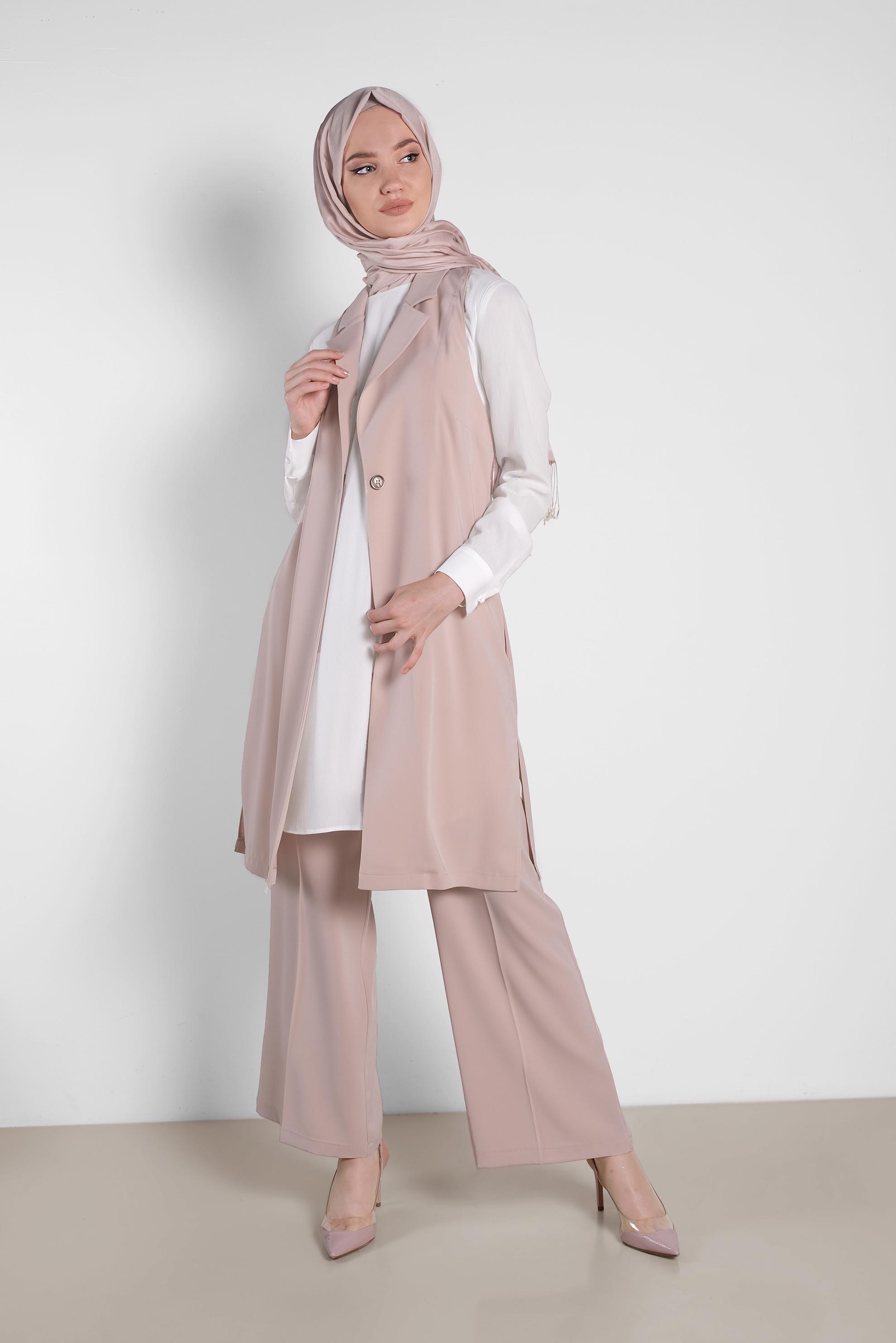 Tesettür giyim PUDRA SIRT DETAYLI DÜĞMELİ İKİLİ PANTOLONLU TAKIM 4445