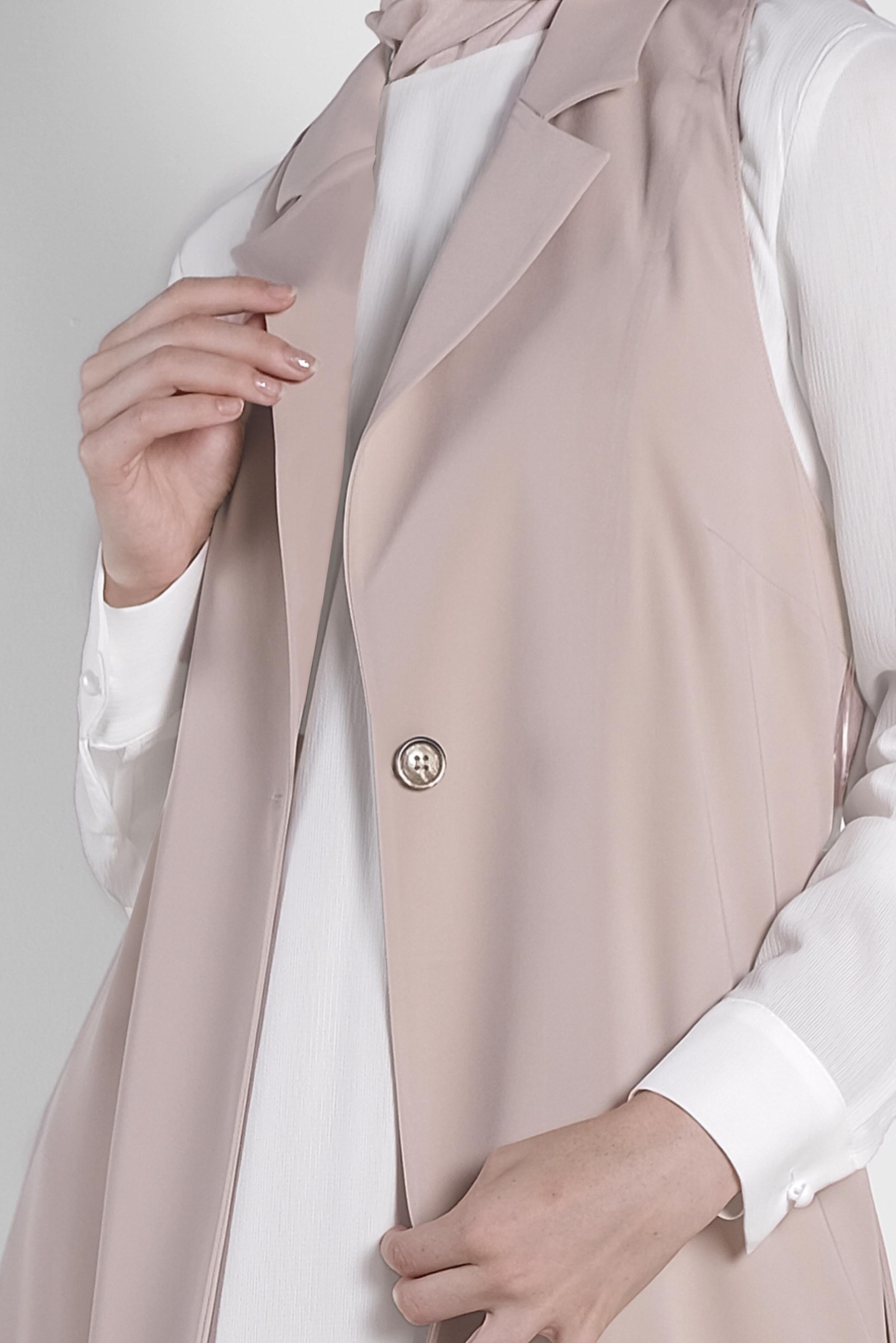 Tesettür giyim PUDRA SIRT DETAYLI DÜĞMELİ İKİLİ PANTOLONLU TAKIM 4445