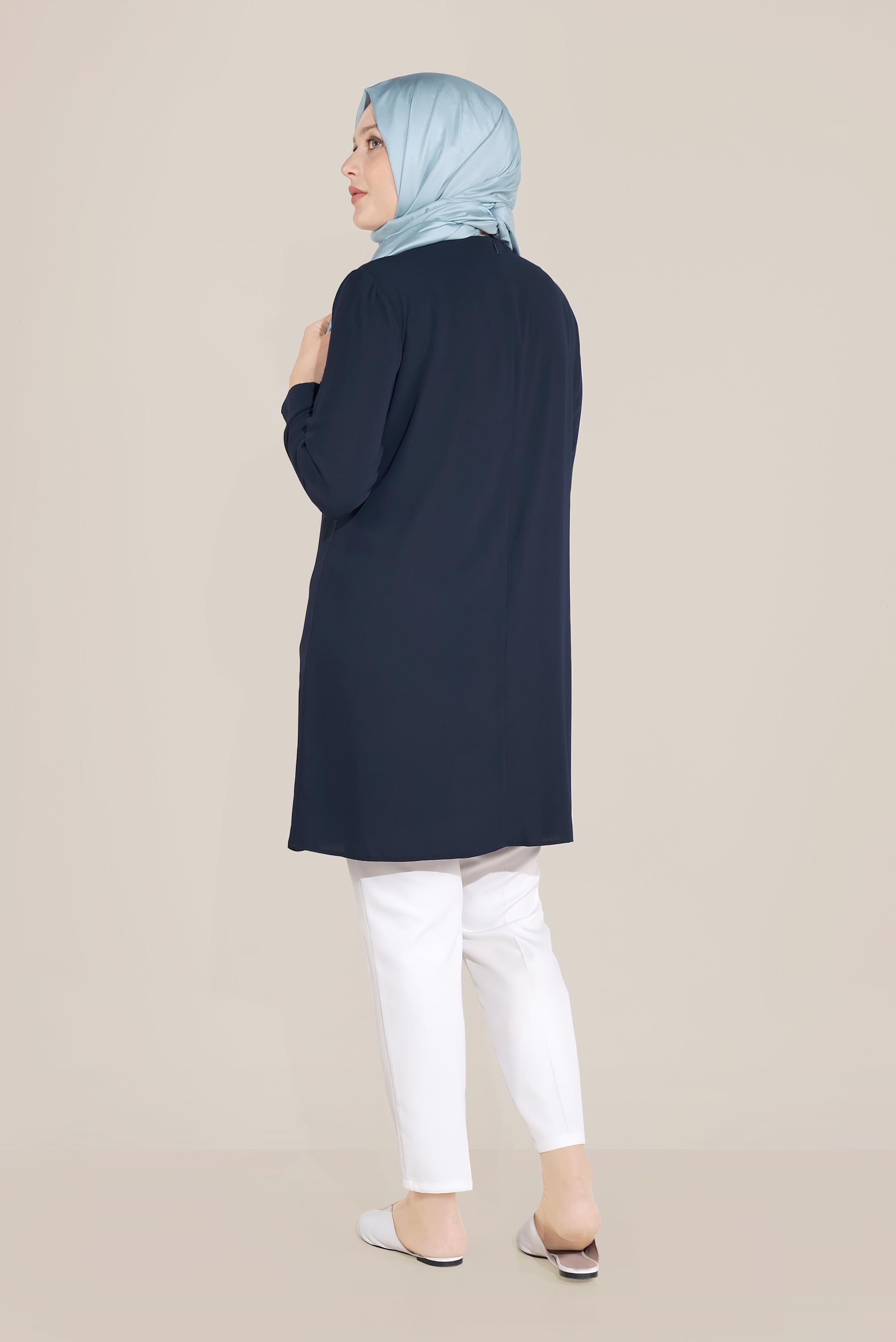 Tesettür giyim LACİVERT KOLLARI DÜĞMELİ BİSİKLET YAKA TUNİK 20035 