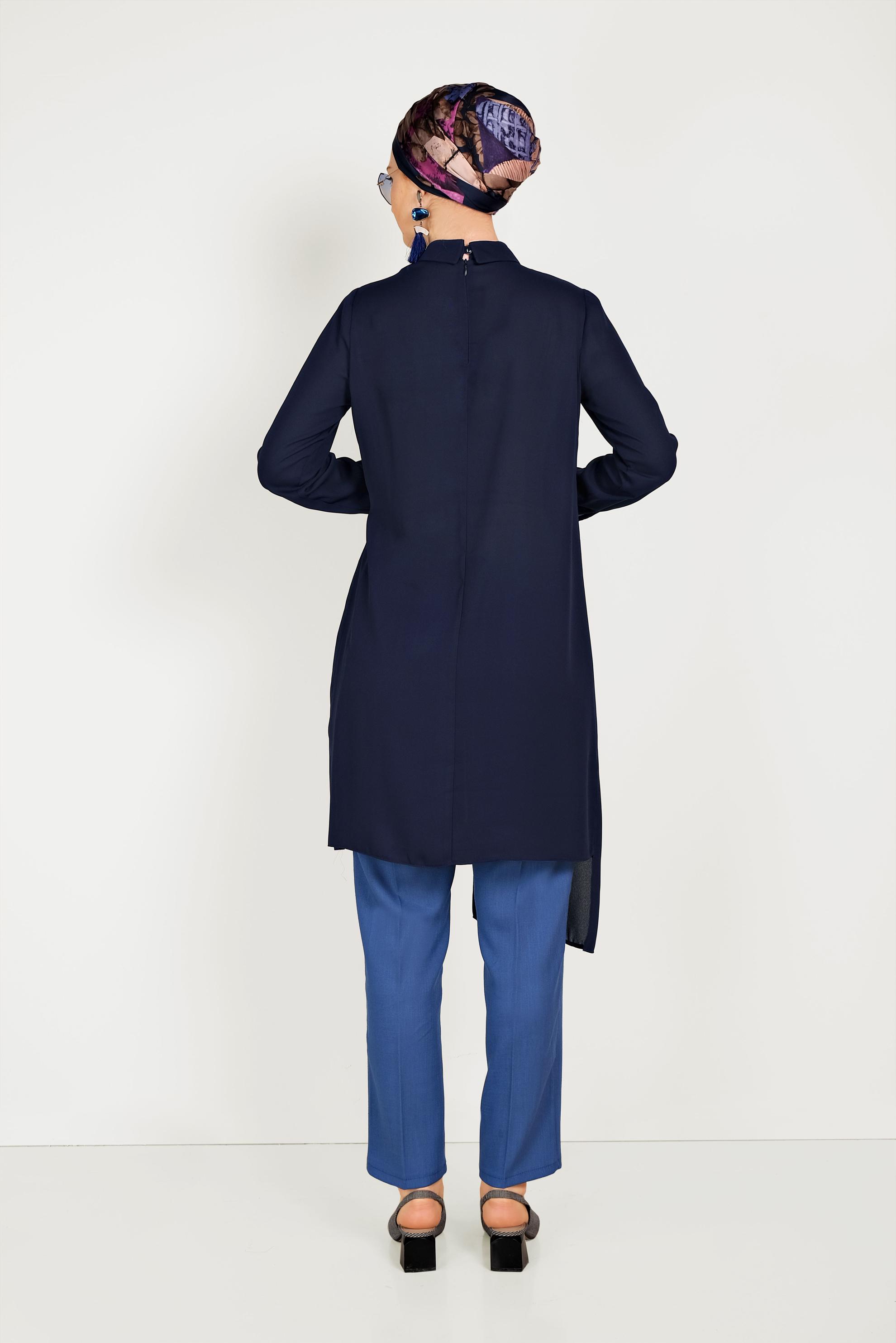 Tesettür giyim LACİVERT BAĞLAMA DETAYLI PİLİSELİ TUNİK 40445