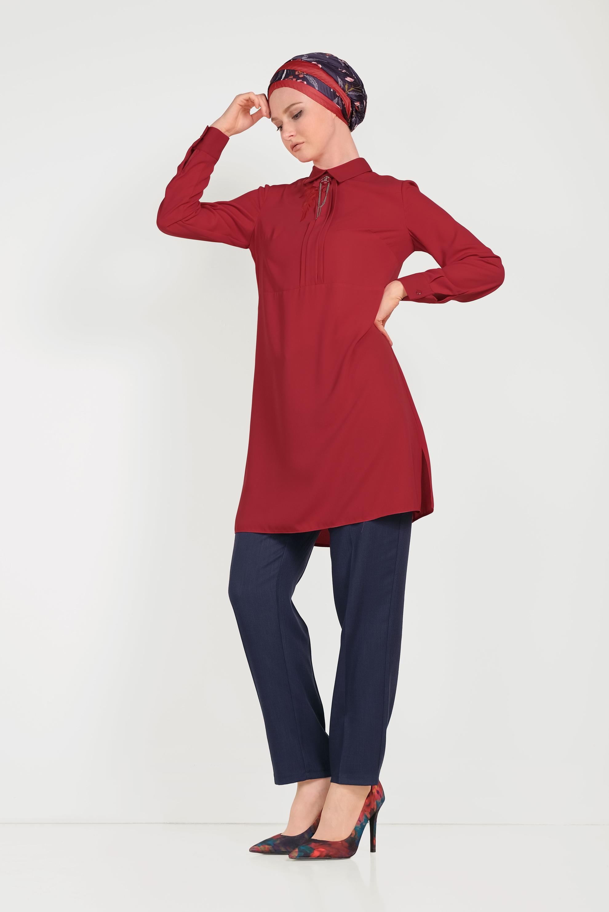 Tesettür giyim KIRMIZI YAKA DETAYLI KLASİK TUNİK 40446