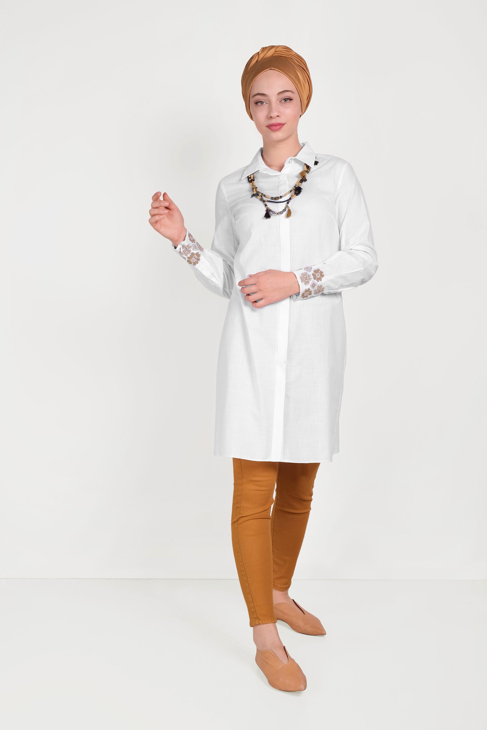 Tesettür giyim BEYAZ PAMUKLU NAKIŞLI TUNİK 40449