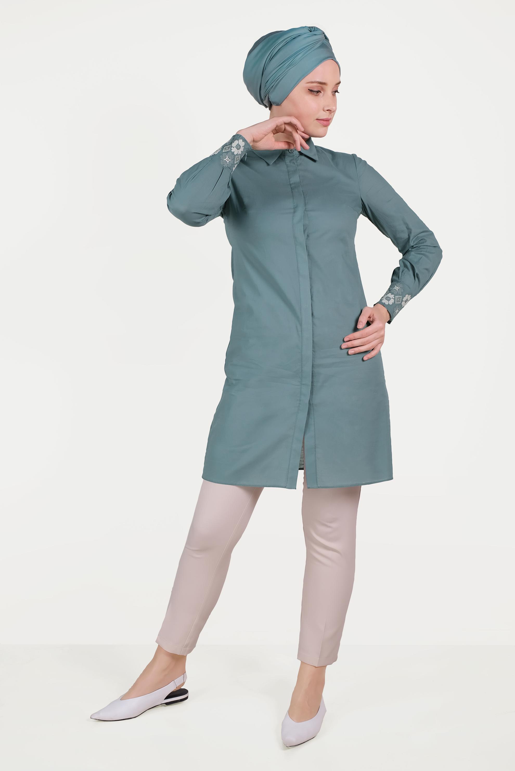 Tesettür giyim MAVİ PAMUKLU NAKIŞLI TUNİK 40449