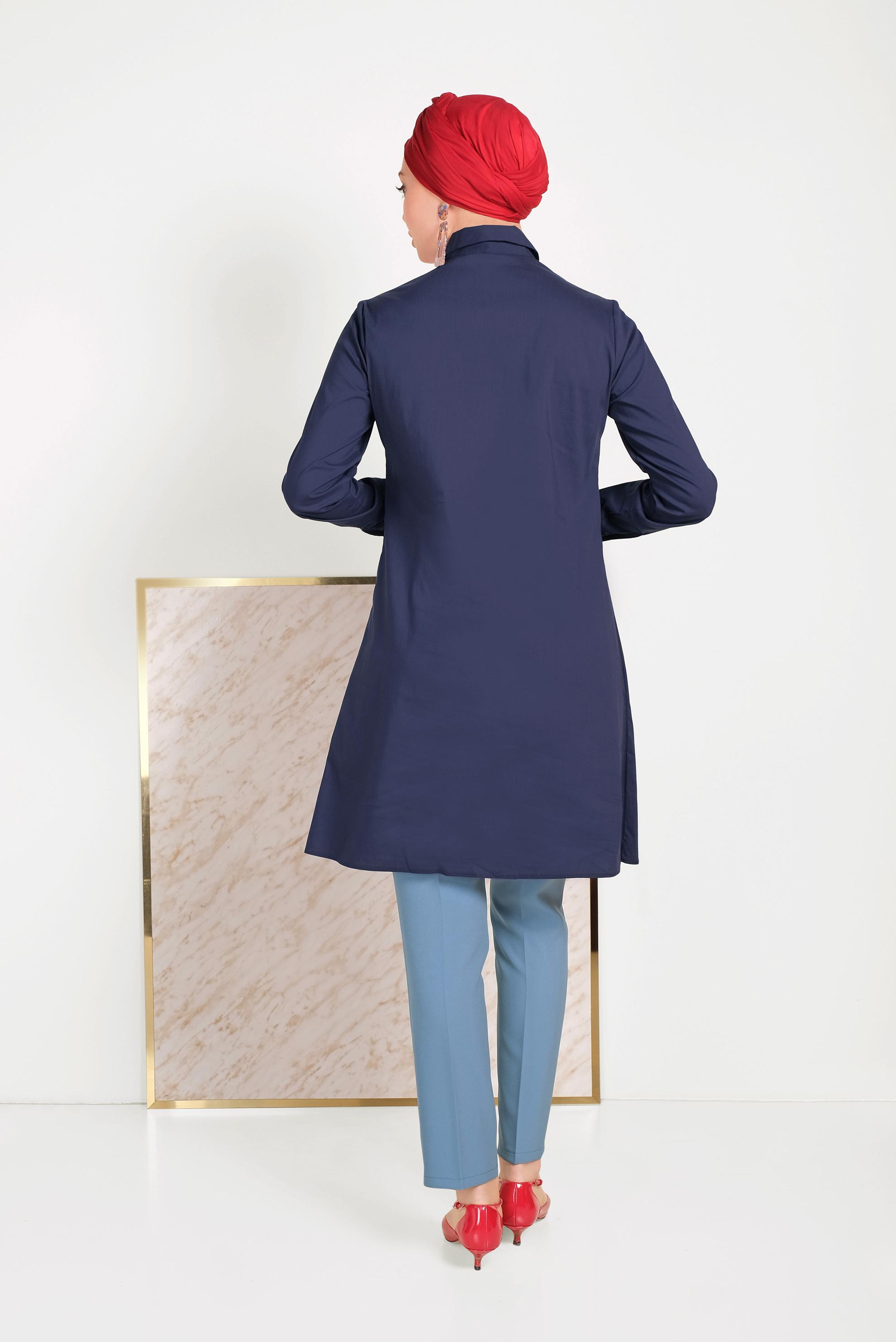 Tesettür giyim LACİVERT PAMUKLU KEDİ FİGÜRÜ NAKIŞLI TUNİK 40450