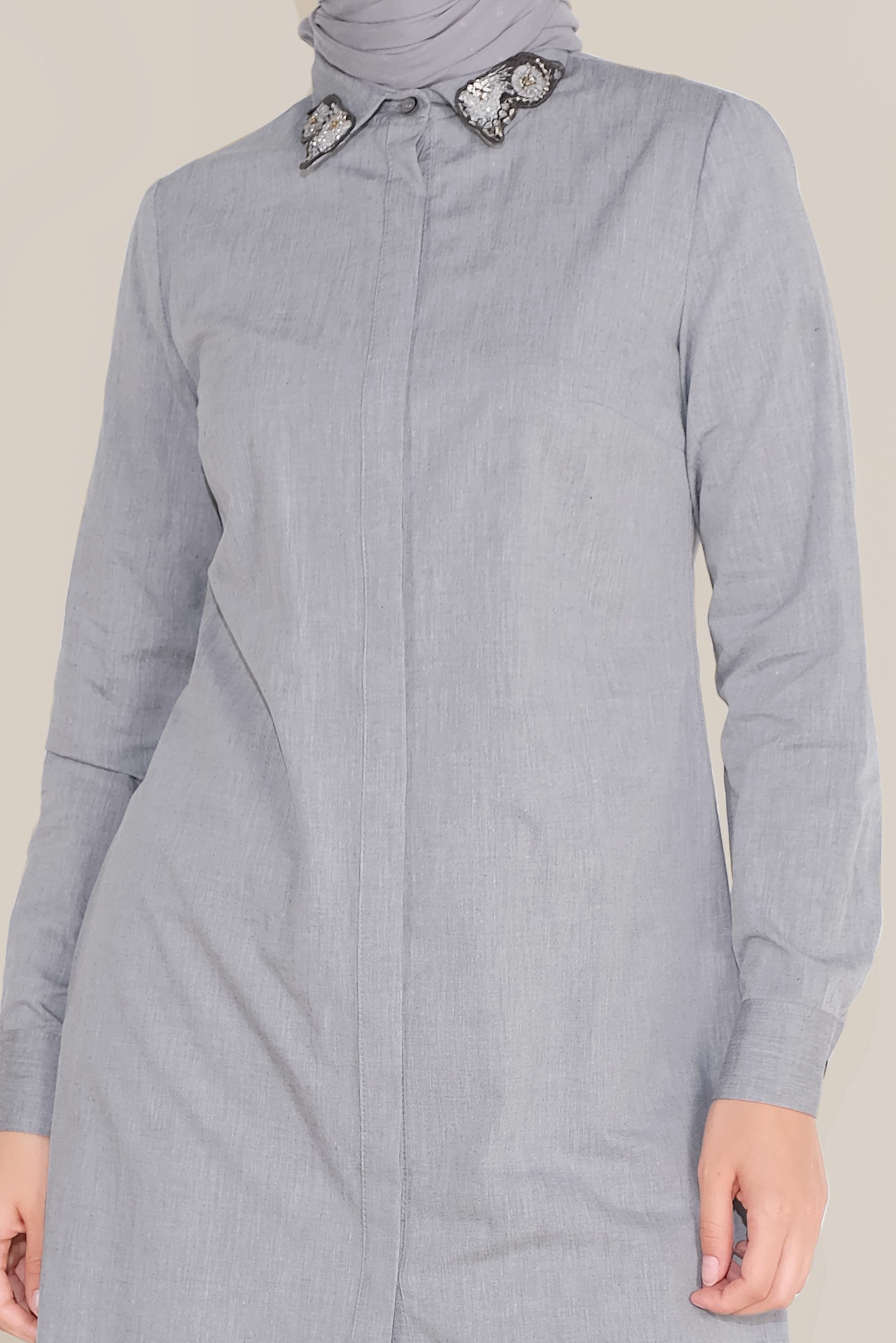 Tesettür giyim SİYAH YAKASI NAKIŞLI TUNİK 40452