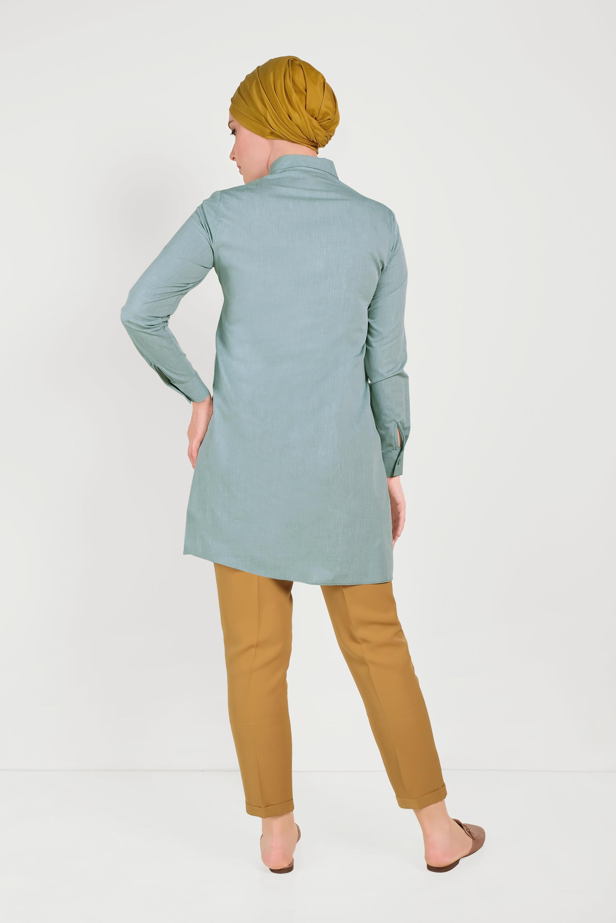 Hijab clothing GREEN TUNIC WITH AN EMBROIDERY COLLAR 40452