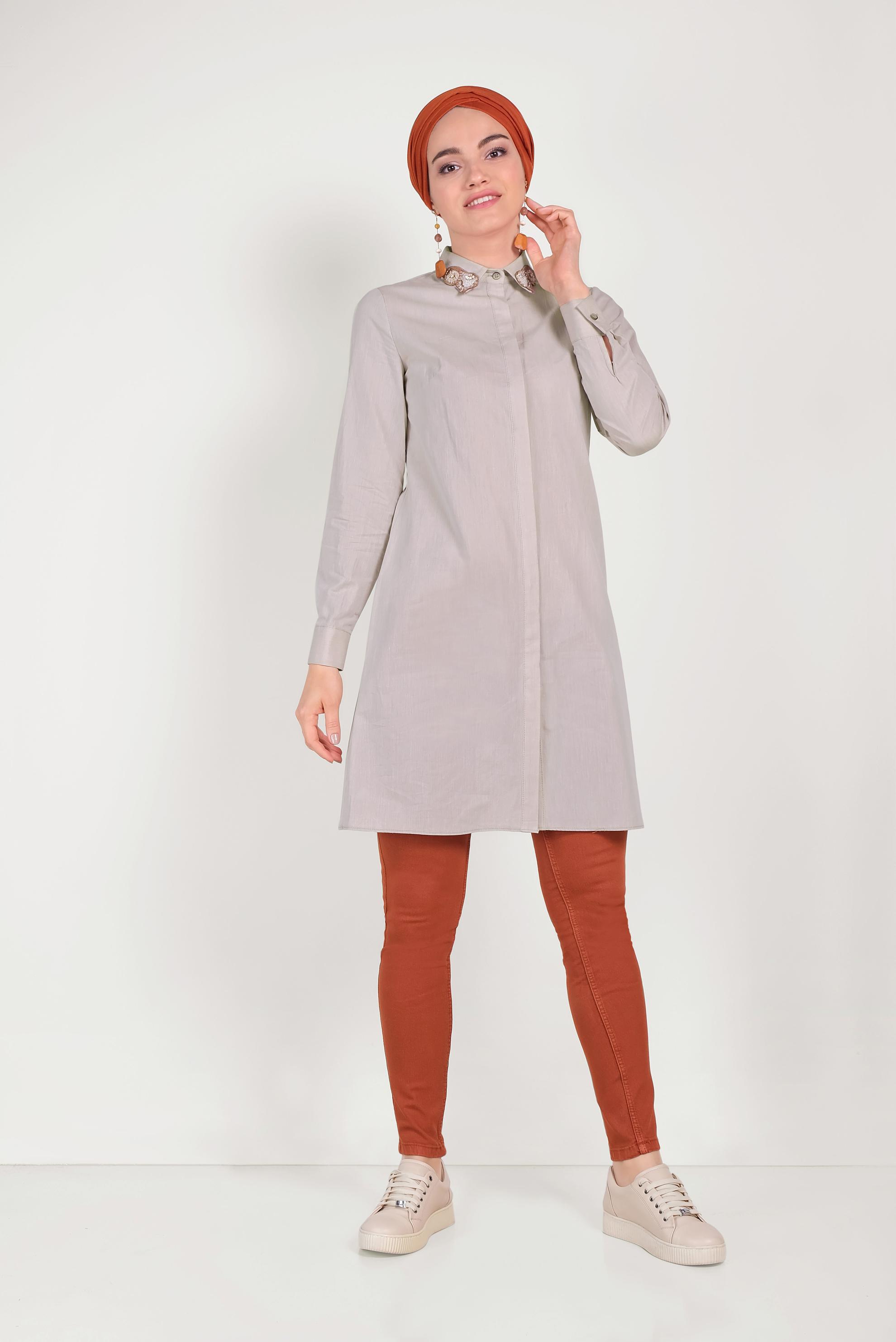 Tesettür giyim BEJ YAKASI NAKIŞLI TUNİK 40452