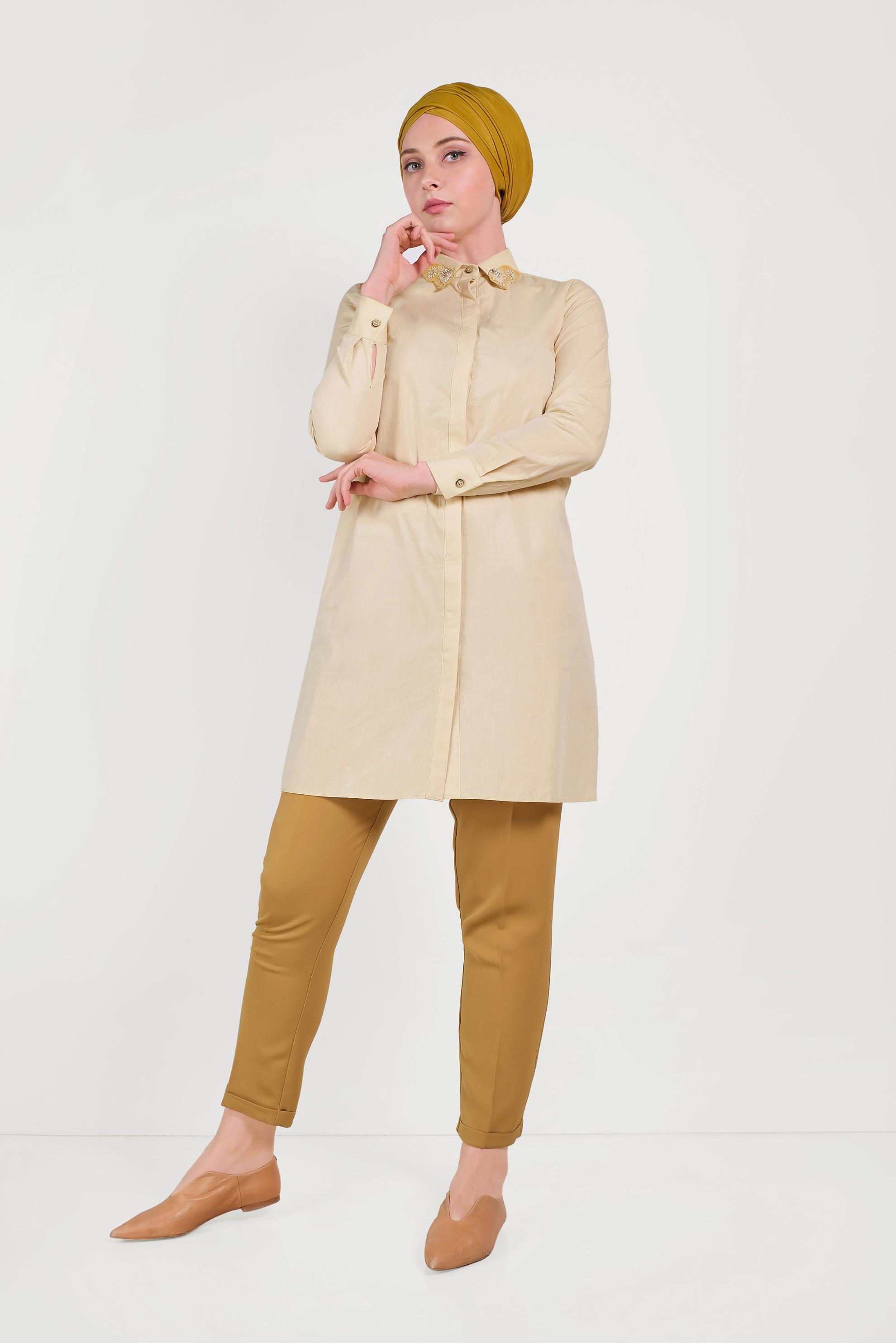 Hijab clothing YELLOW TUNIC WITH AN EMBROIDERY COLLAR 40452