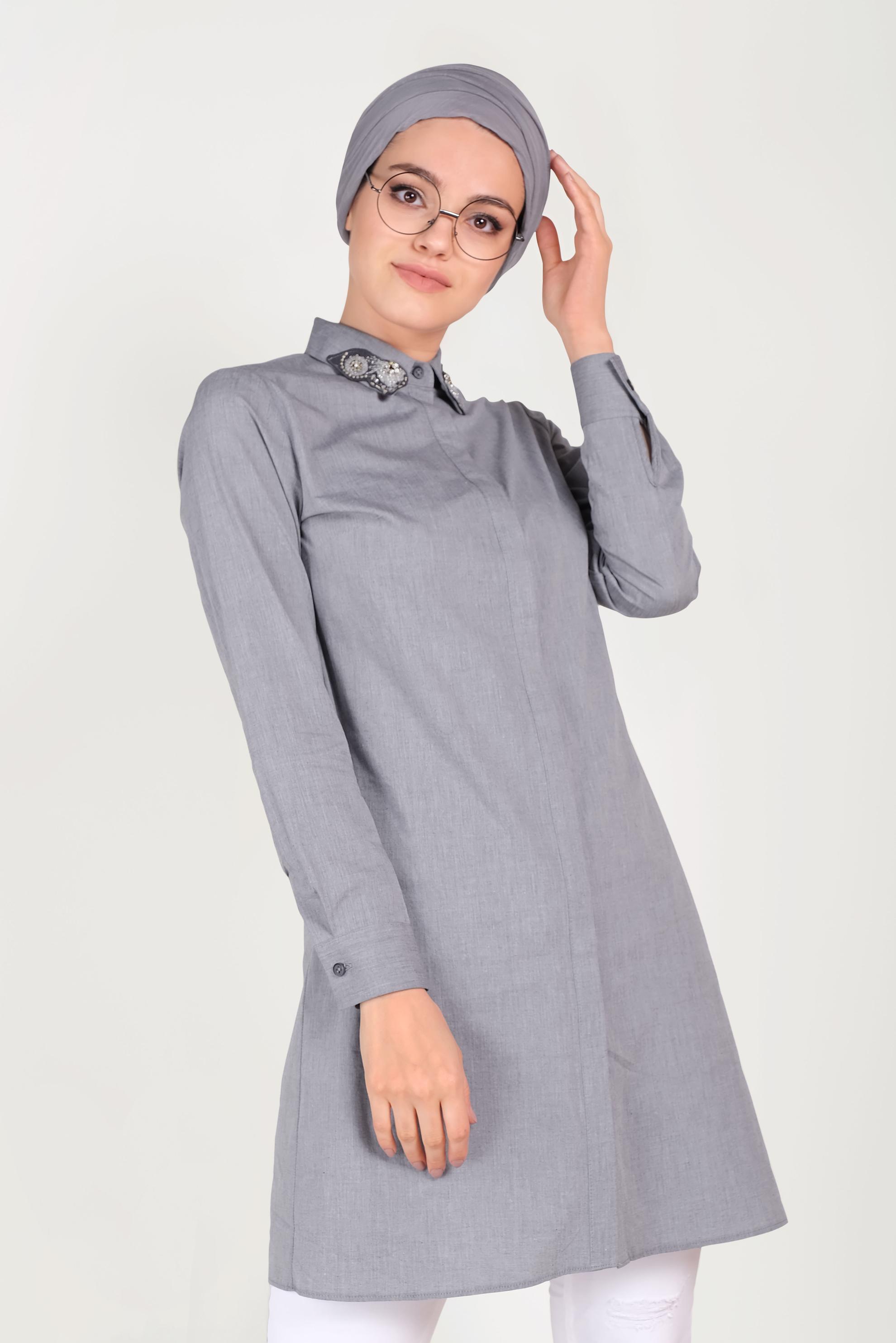 Hijab clothing NAVY BLUE TUNIC WITH AN EMBROIDERY COLLAR 40452