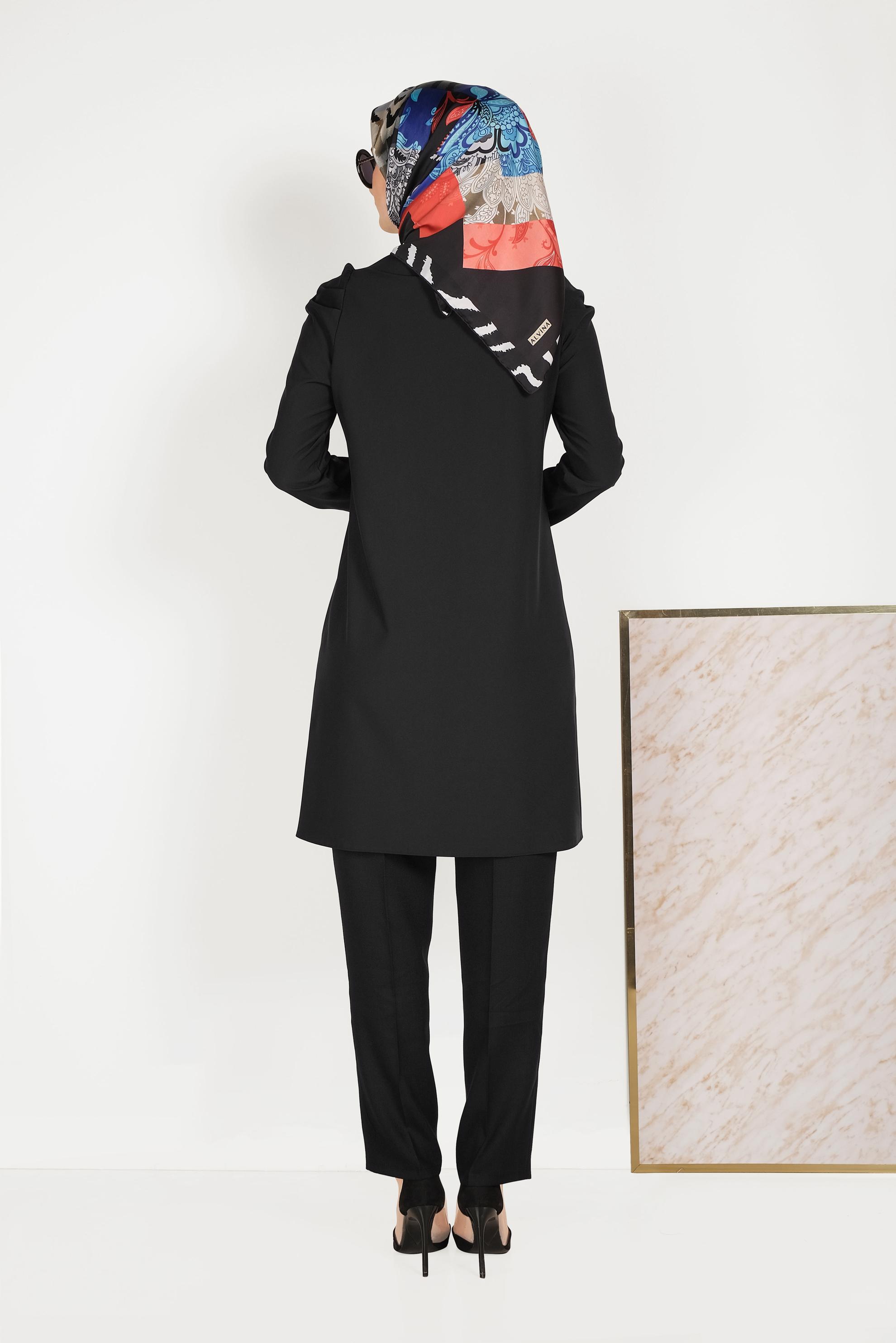 Tesettür giyim SİYAH KLASİK KESİM DÜĞMELİ TUNİK 40454