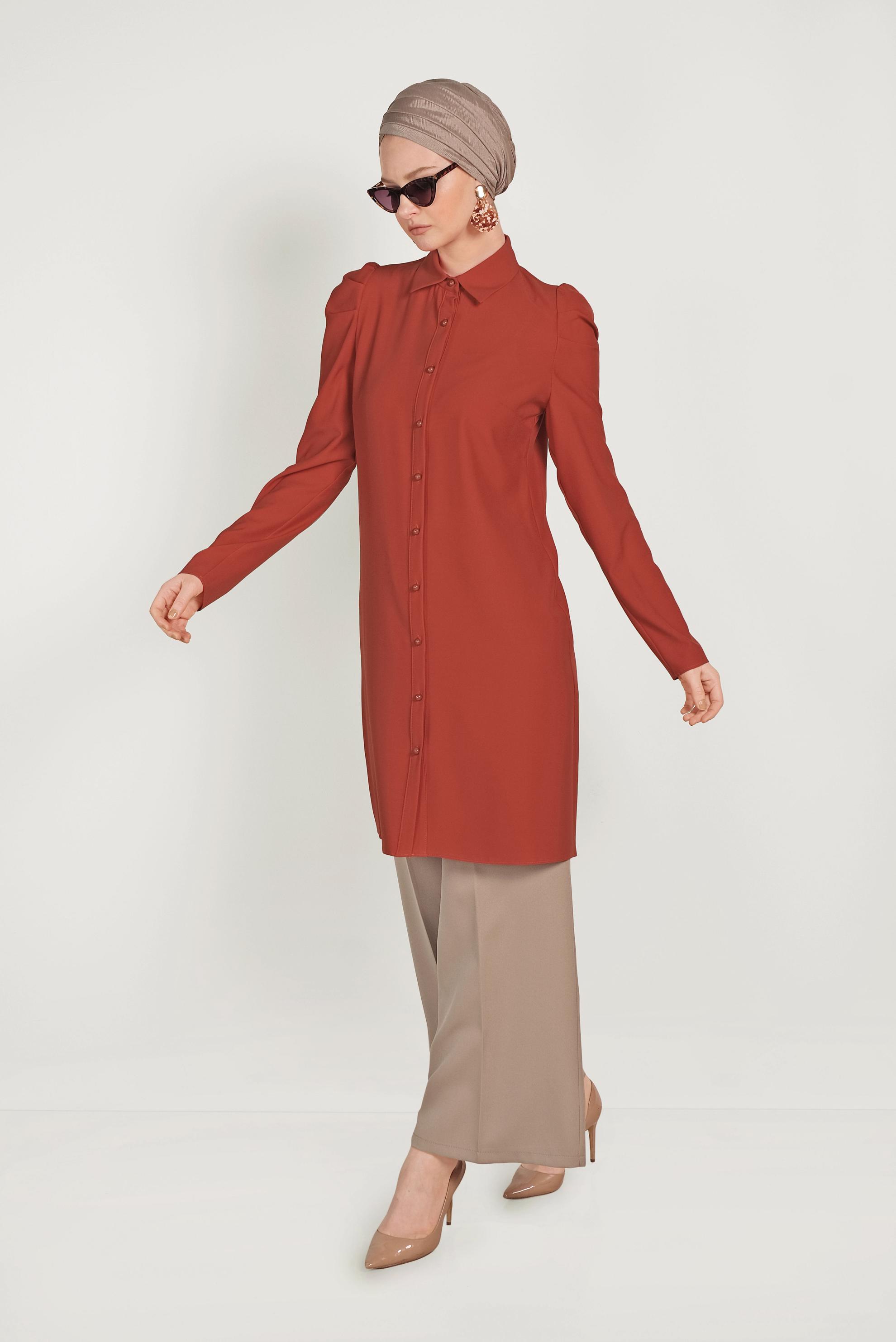 Tesettür giyim KIRMIZI KLASİK KESİM DÜĞMELİ TUNİK 40454