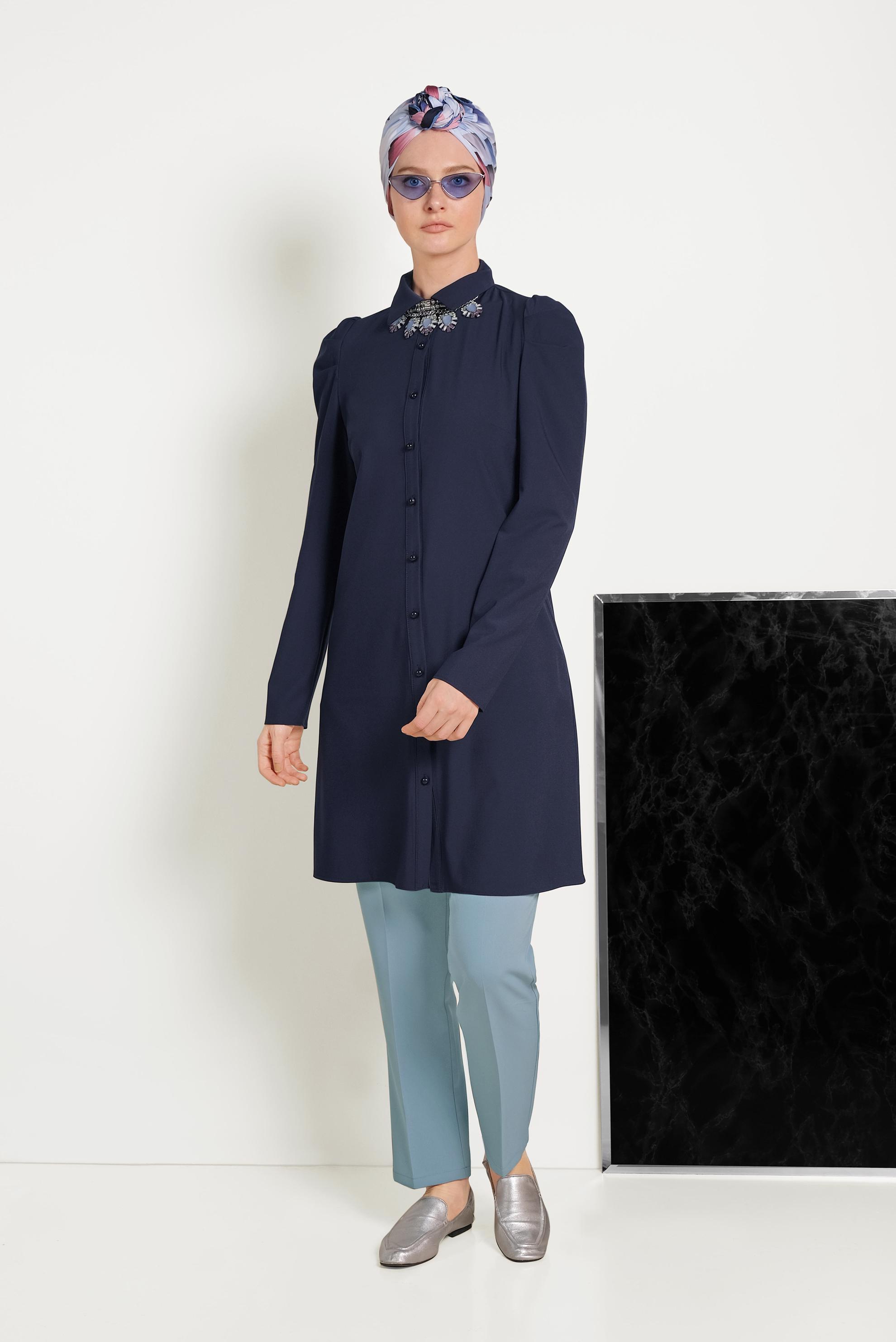 Tesettür giyim LACİVERT KLASİK KESİM DÜĞMELİ TUNİK 40454