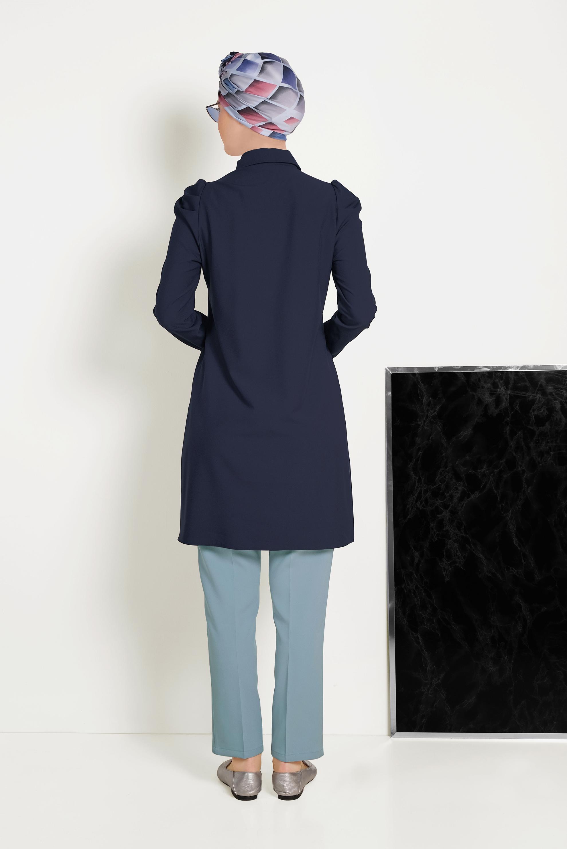 Tesettür giyim LACİVERT KLASİK KESİM DÜĞMELİ TUNİK 40454