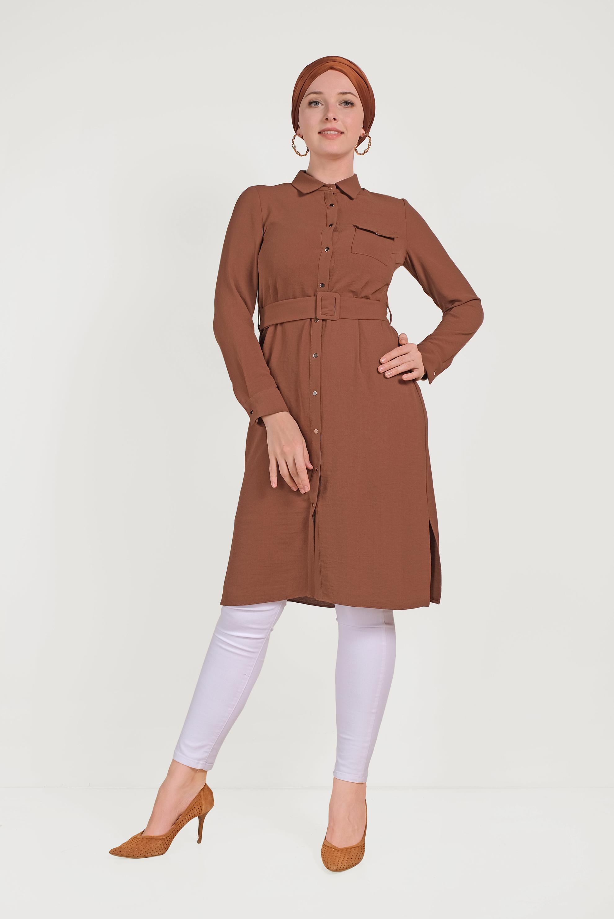 Tesettür giyim KAHVE BOYDAN DÜĞMELİ ERKEK YAKA TUNİK 40468