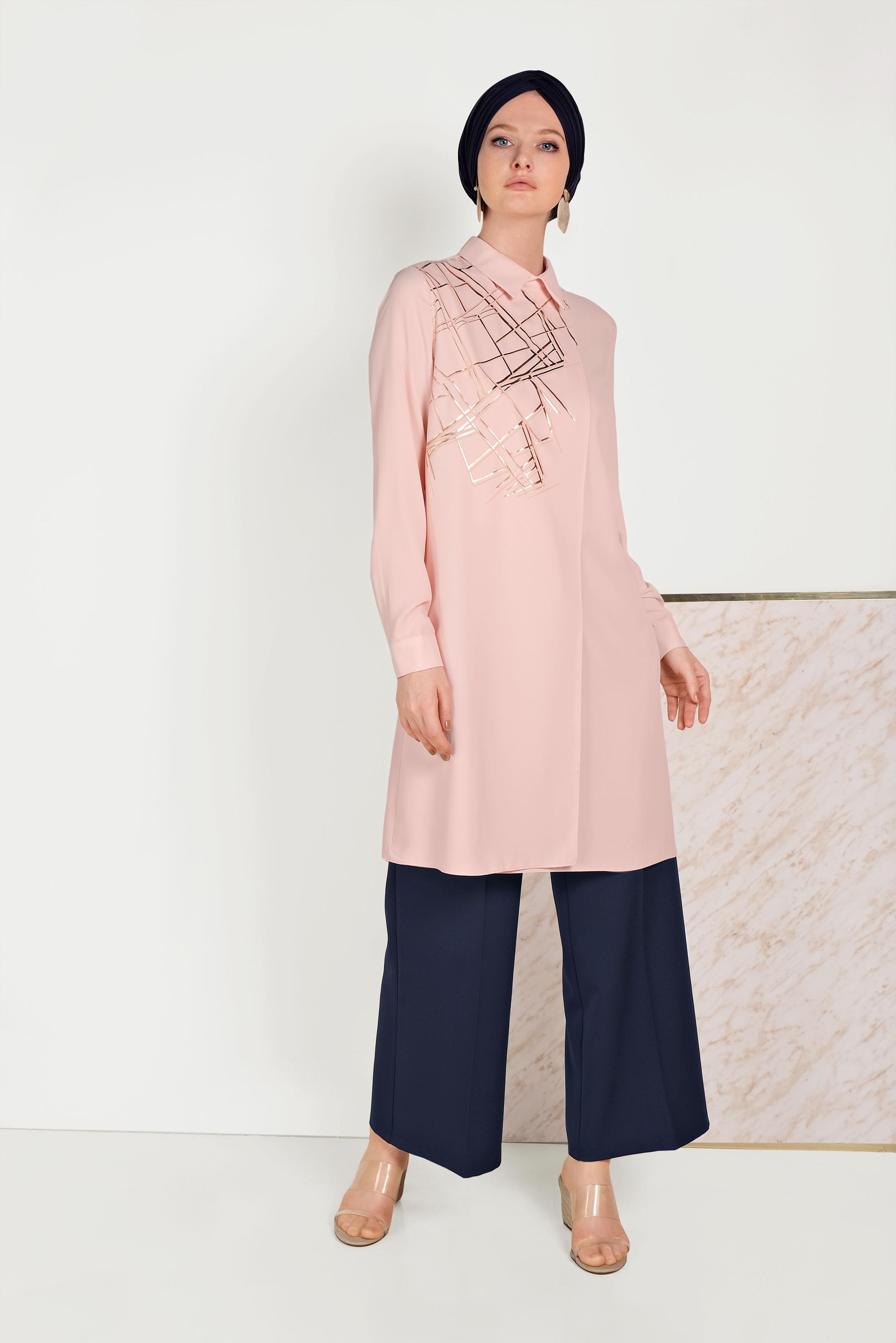 Tesettür giyim PUDRA YALDIZ DETAYLI TUNİK 40469