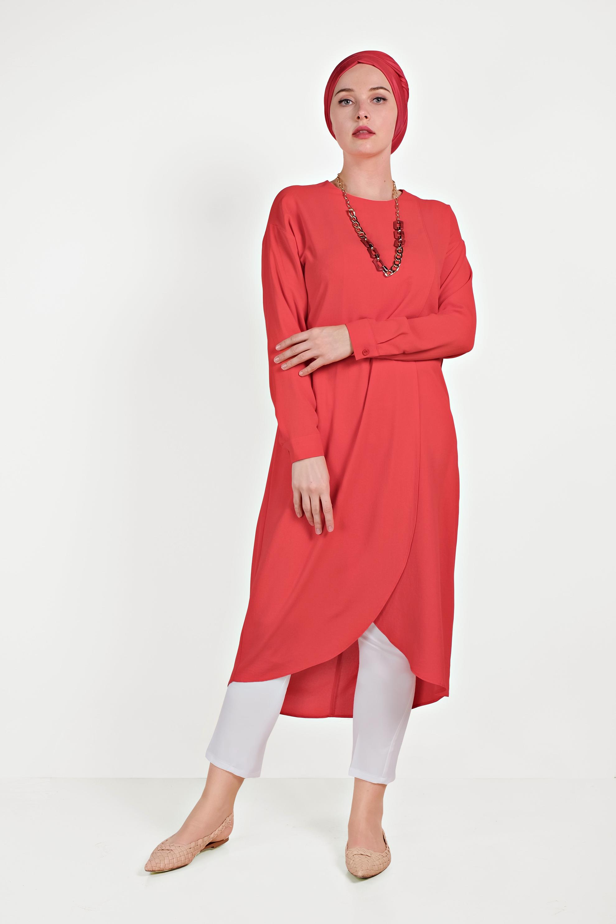 Tesettür giyim KIRMIZI ASİMETRİK KESİM FERMUARLI TUNİK 40470