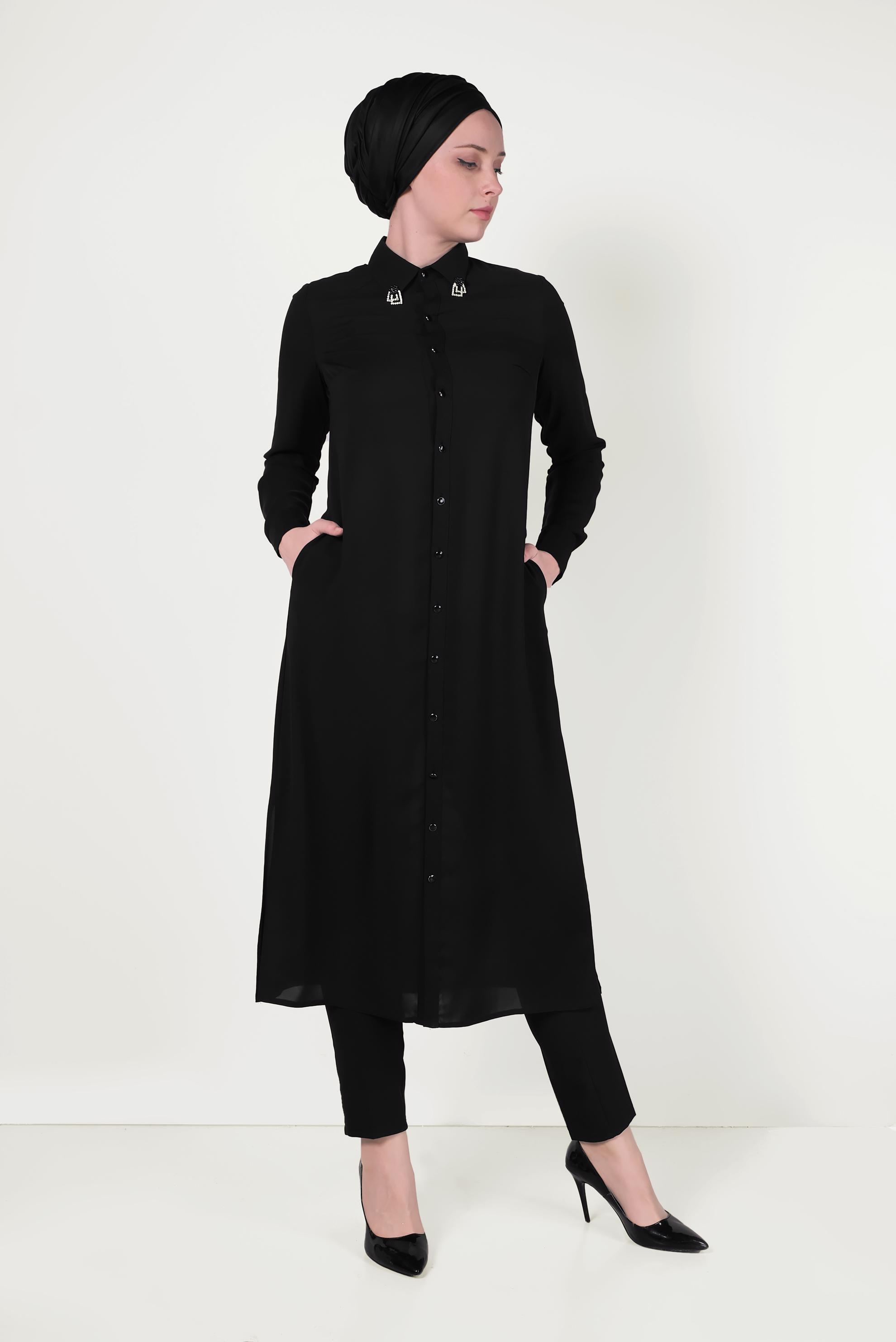 Tesettür giyim SİYAH YAKASI TAŞLI TUNİK 40471