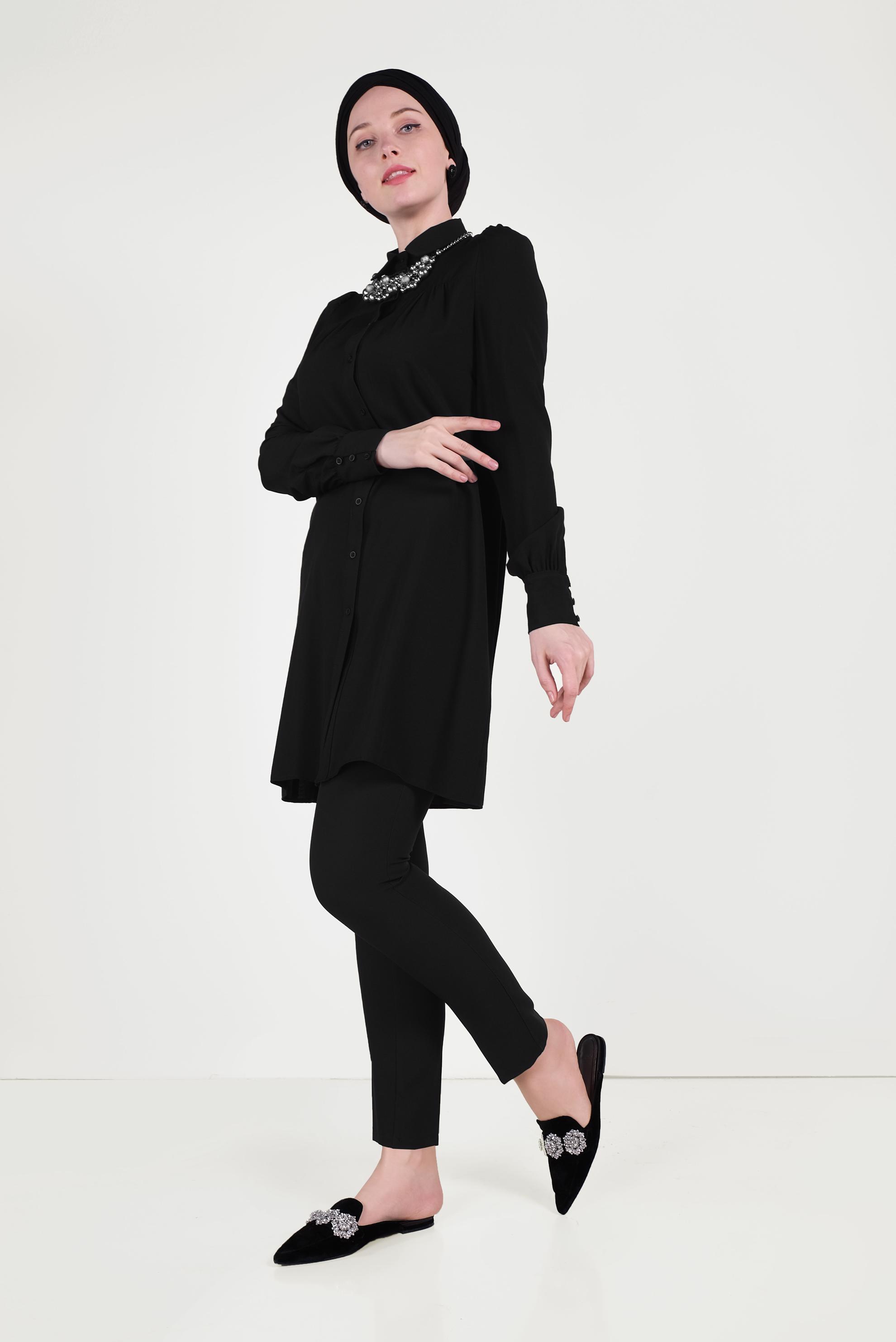 Tesettür giyim SİYAH ÖNDEN DÜĞMELİ TUNİK 40474