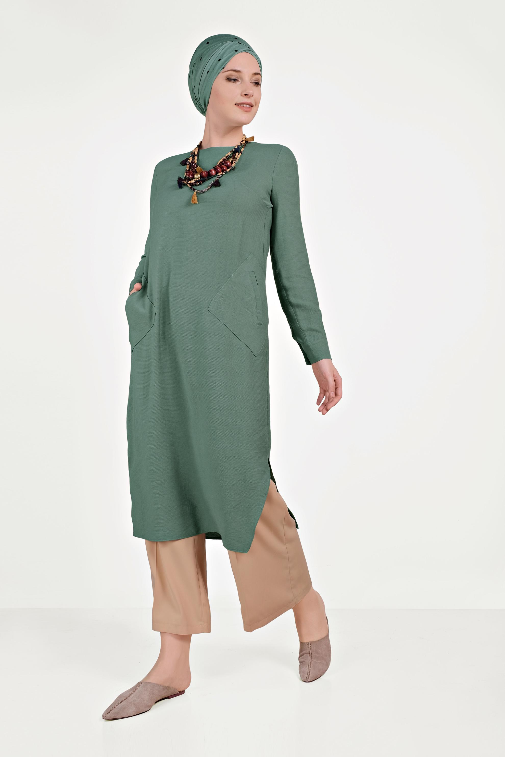 Tesettür giyim YEŞİL ASİMETRİK KESİM CEPLİ TUNİK 40484