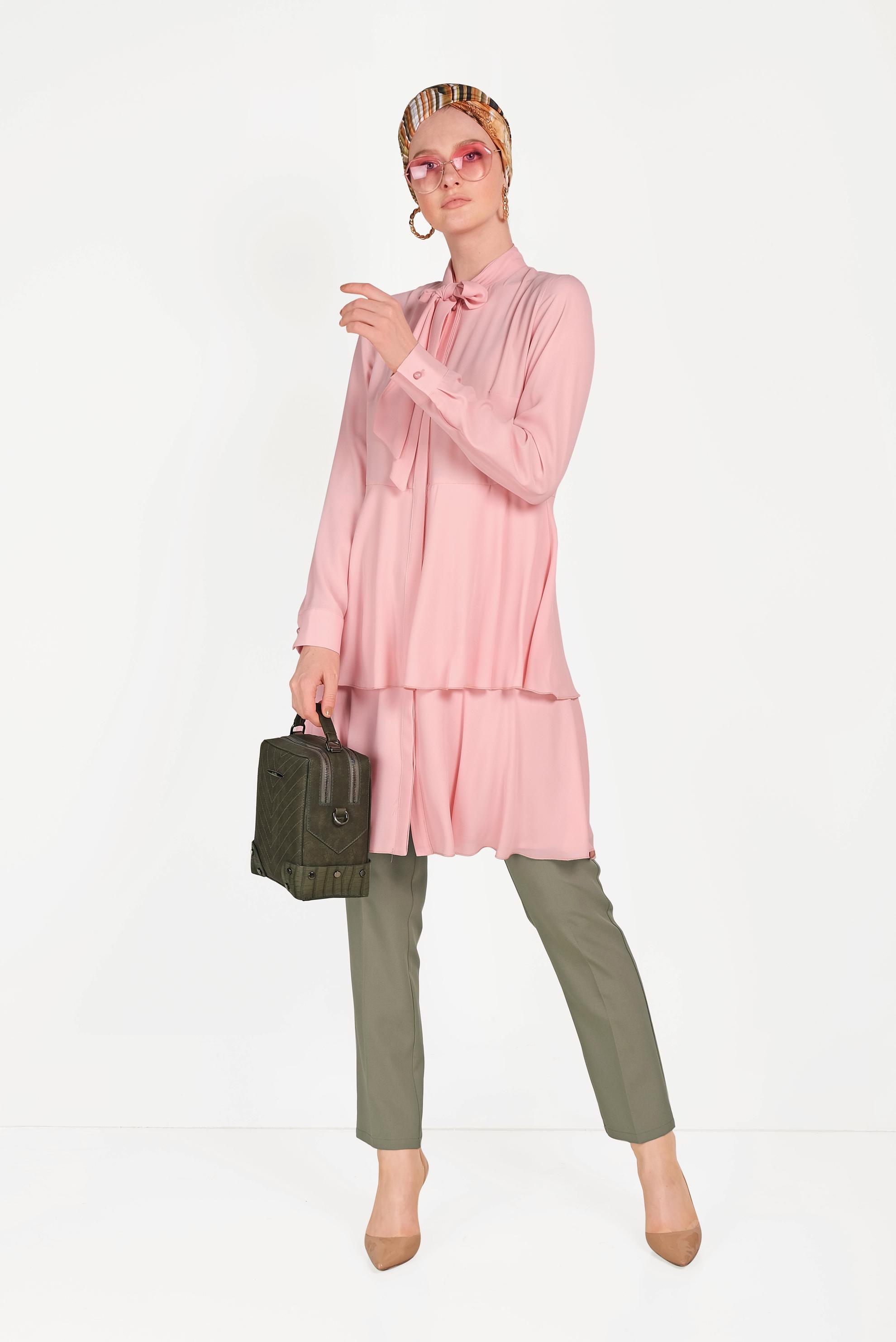 Tesettür giyim PUDRA FULAR YAKA ETEK UCU FIRFIRLI TUNİK 40492