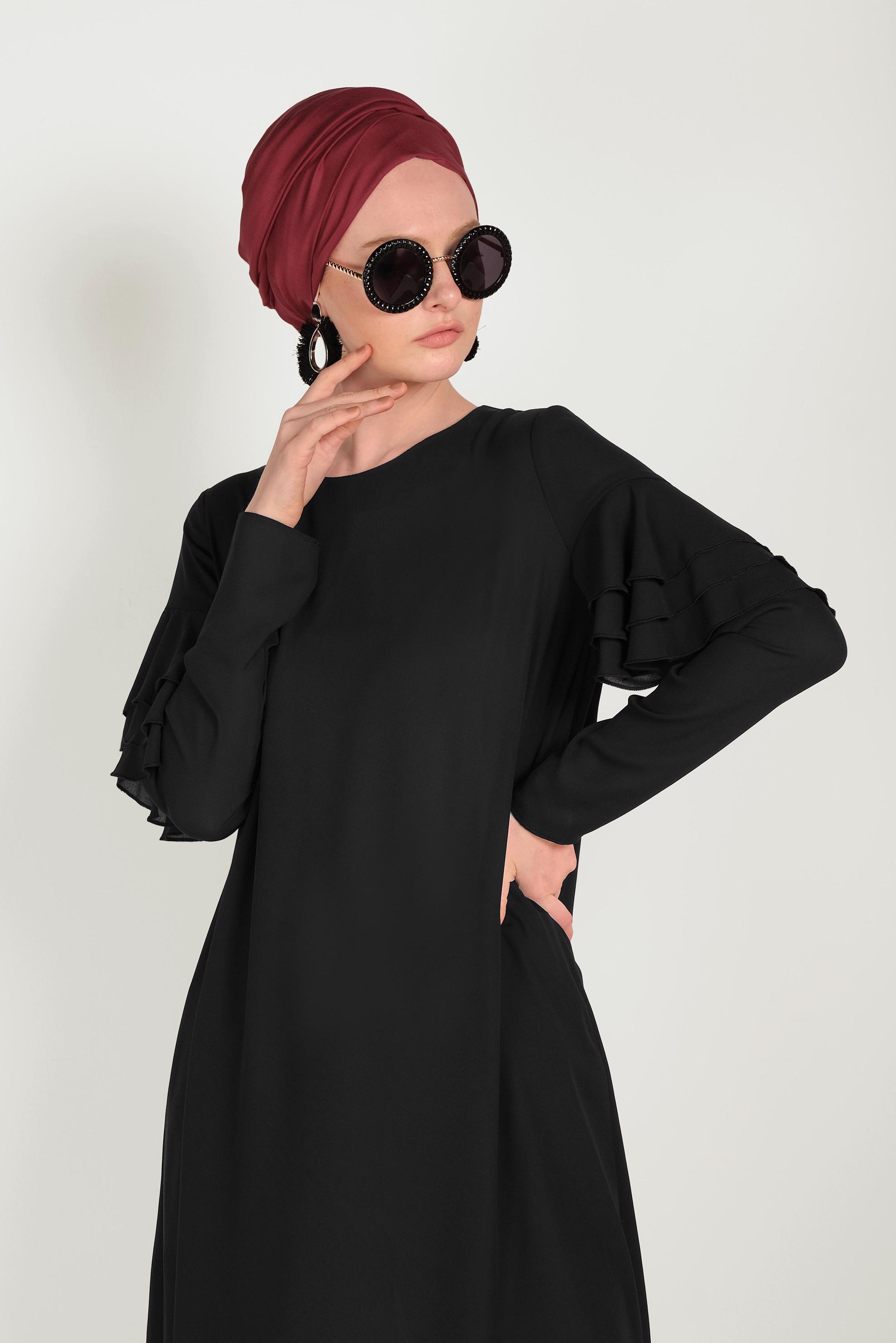 Tesettür giyim SİYAH KOLLARI FIRFIRLI TUNİK 40493