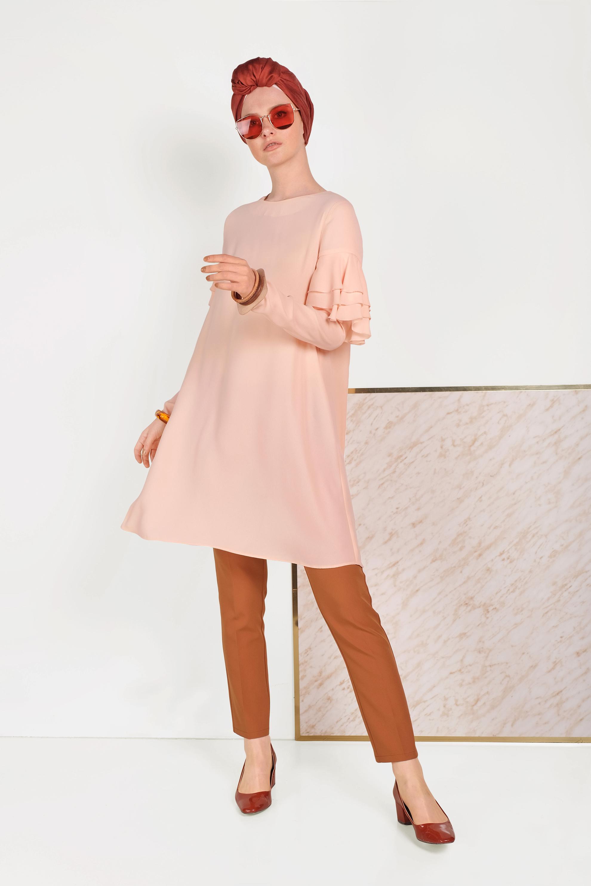 Tesettür giyim PUDRA KOLLARI FIRFIRLI TUNİK 40493