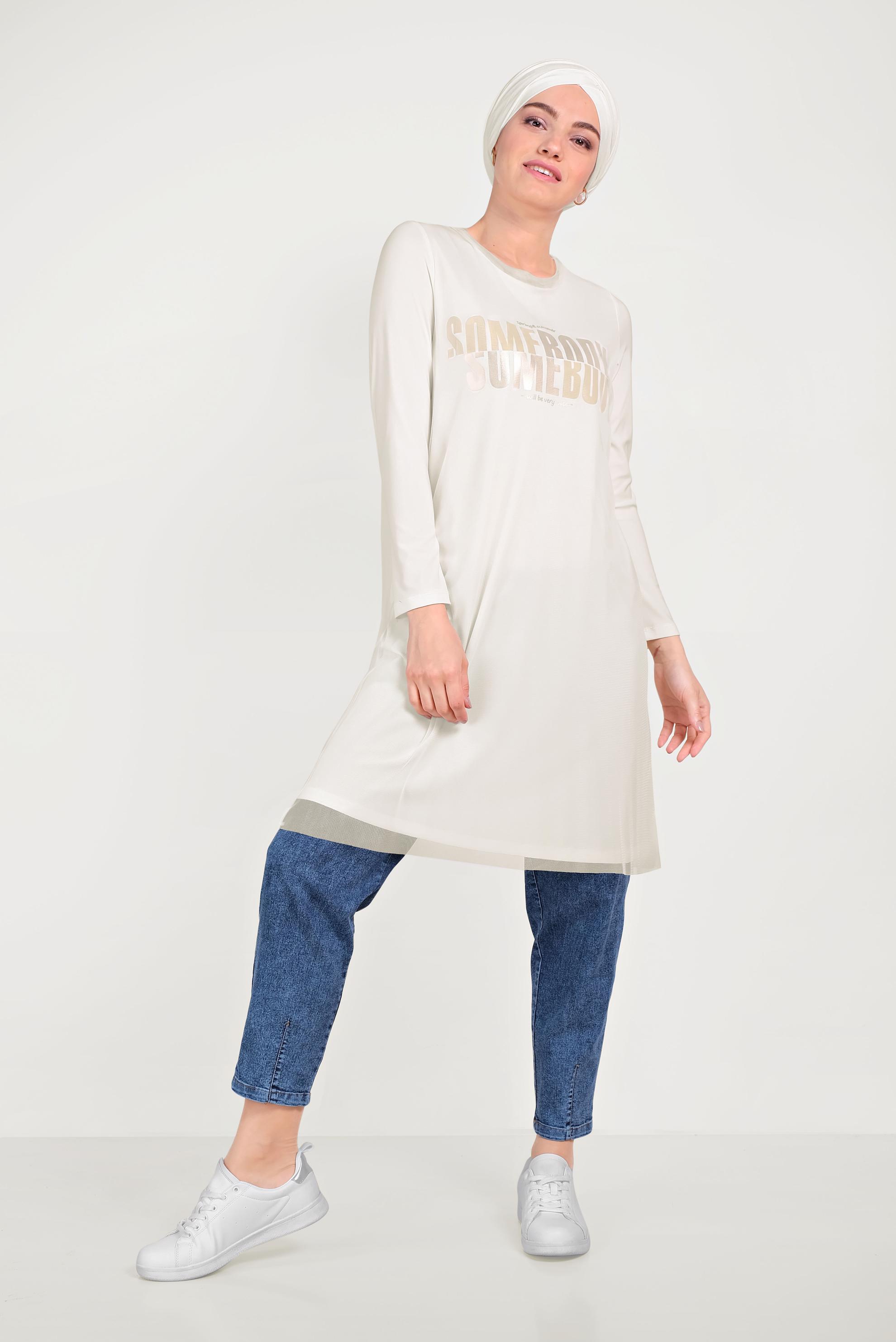 Tesettür giyim BEYAZ TÜL DETAYLI YAZI BASKILI TUNİK 40511