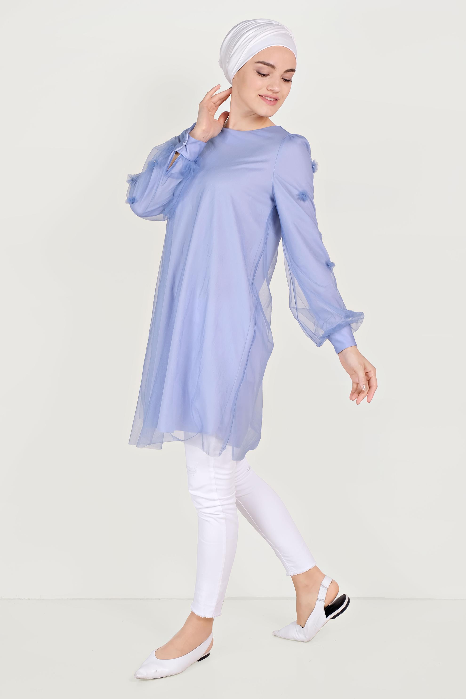 Tesettür giyim MAVİ ÜÇ BOYUTLU ÇİÇEK VE TÜL DETAYLI TUNİK 40519