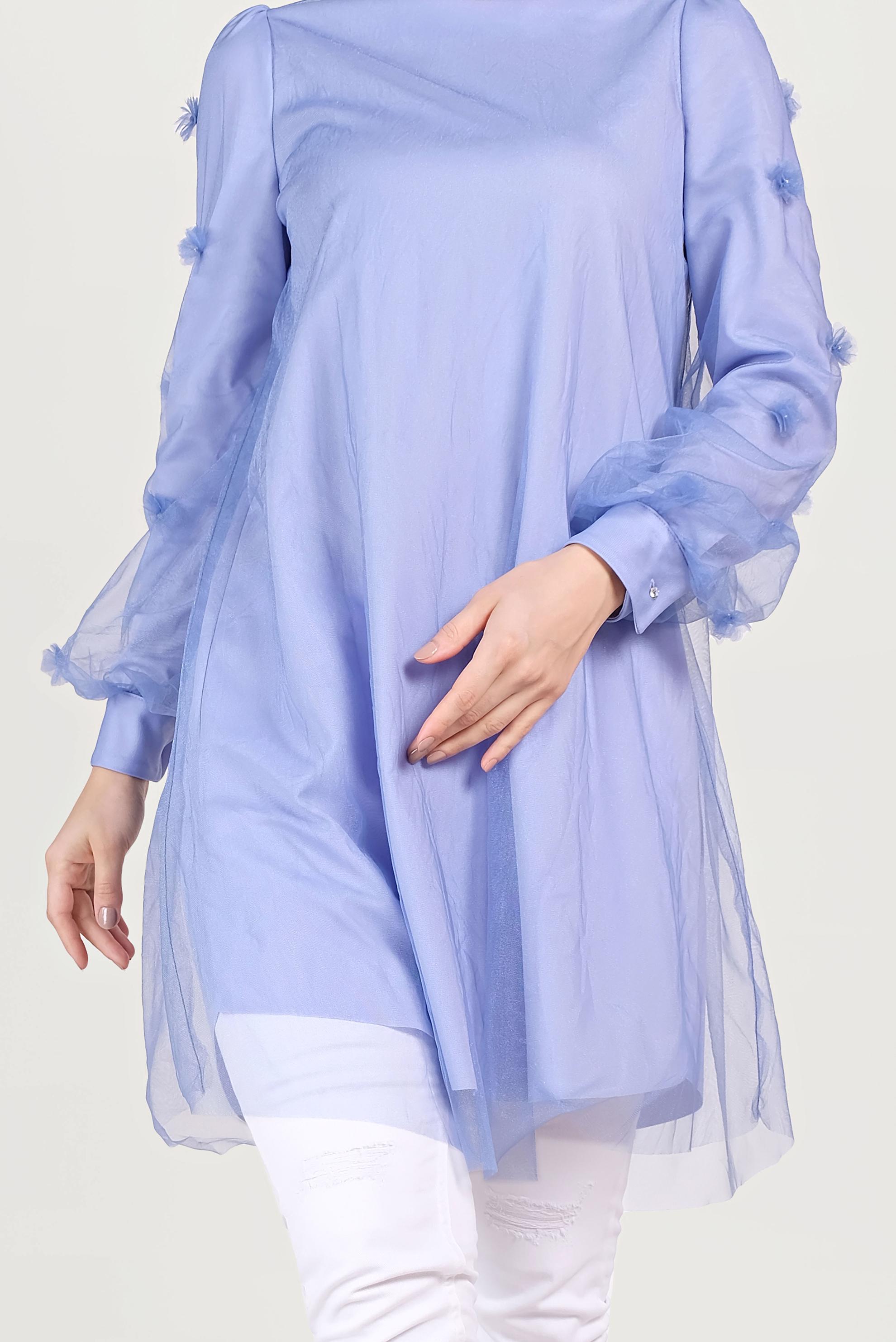 Tesettür giyim MAVİ ÜÇ BOYUTLU ÇİÇEK VE TÜL DETAYLI TUNİK 40519