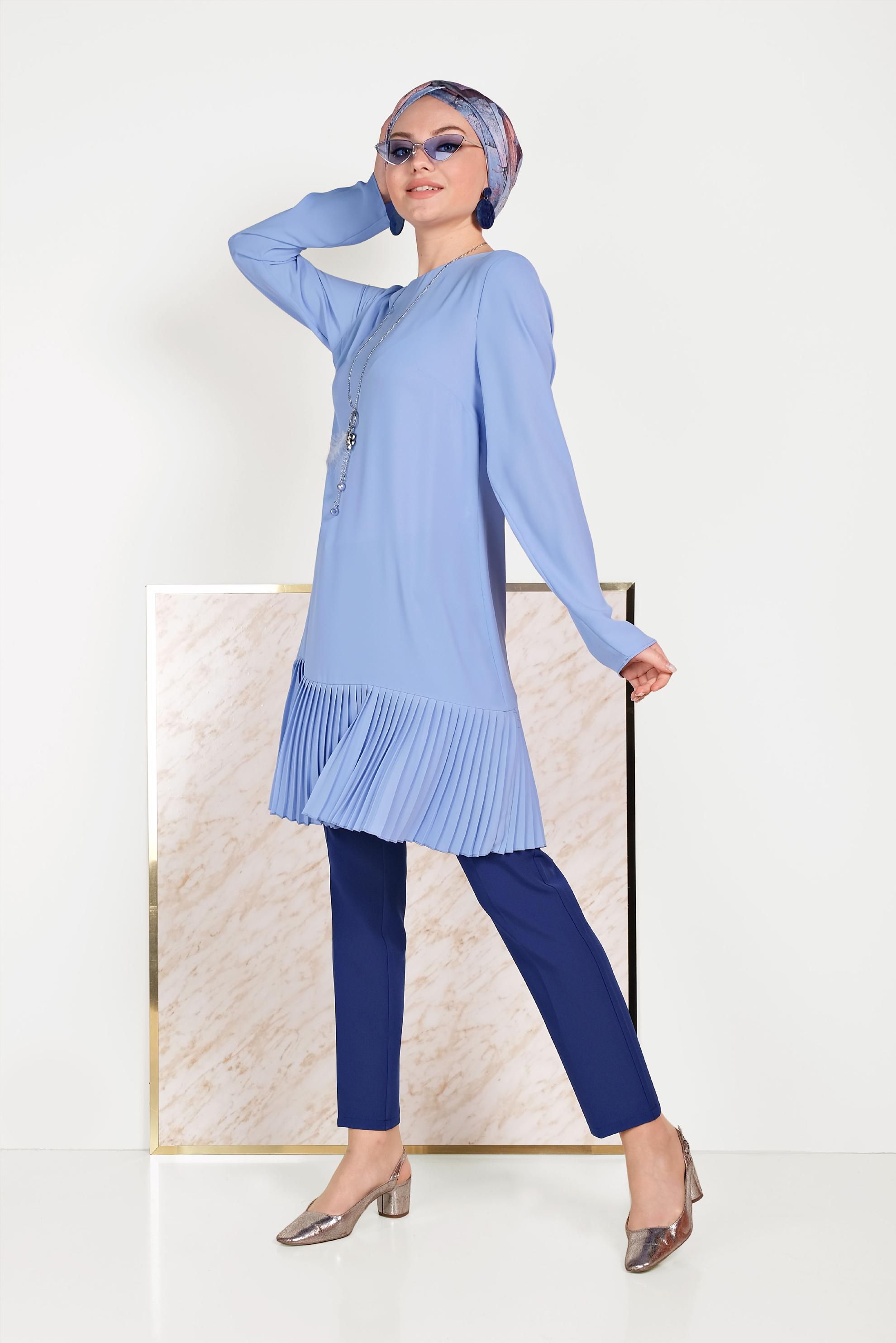 Tesettür giyim MAVİ ARKADAN FERMUARLI ETEĞİ PİLİSELİ TUNİK 40538
