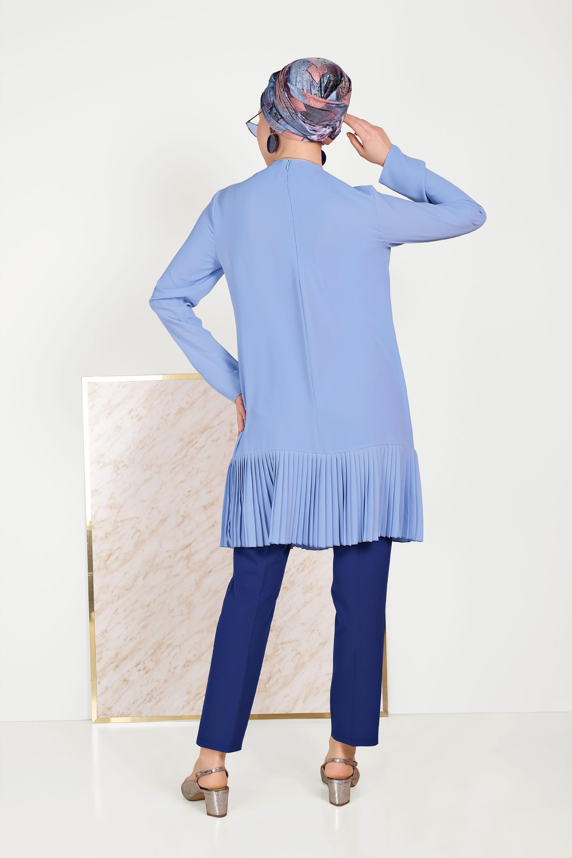 Tesettür giyim MAVİ ARKADAN FERMUARLI ETEĞİ PİLİSELİ TUNİK 40538