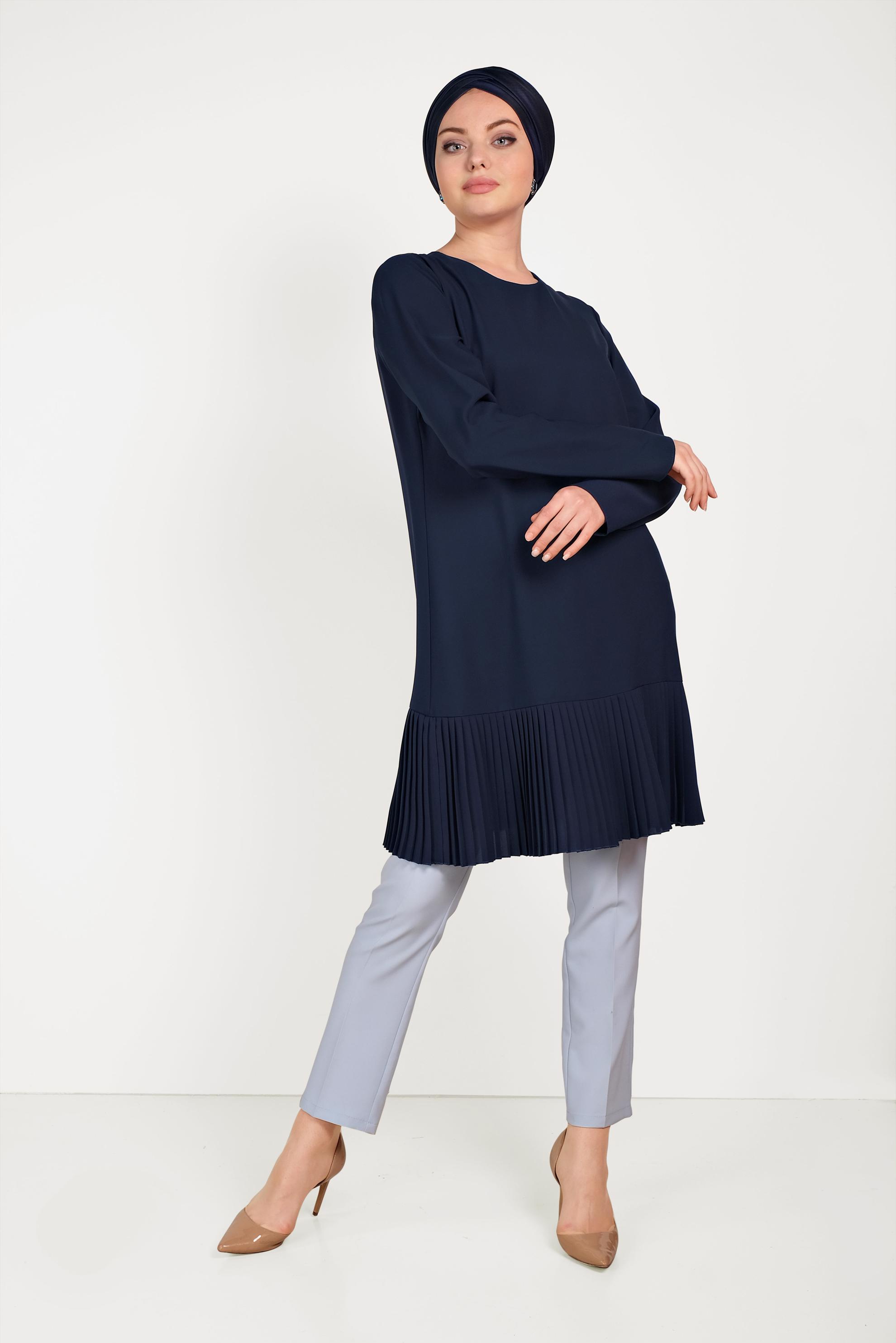 Tesettür giyim LACİVERT ARKADAN FERMUARLI ETEĞİ PİLİSELİ TUNİK 40538
