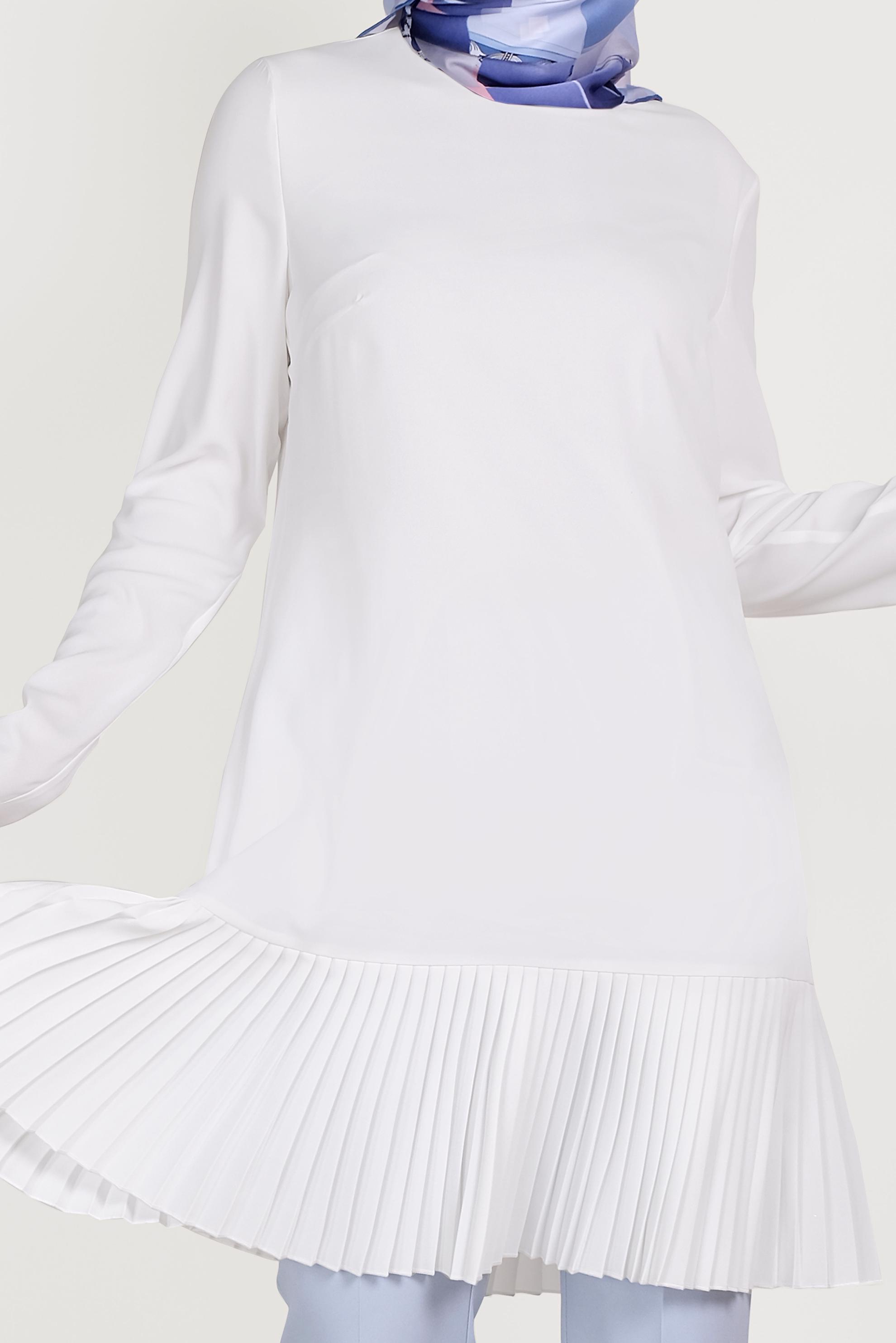 Tesettür giyim BEYAZ ARKADAN FERMUARLI ETEĞİ PİLİSELİ TUNİK 40538