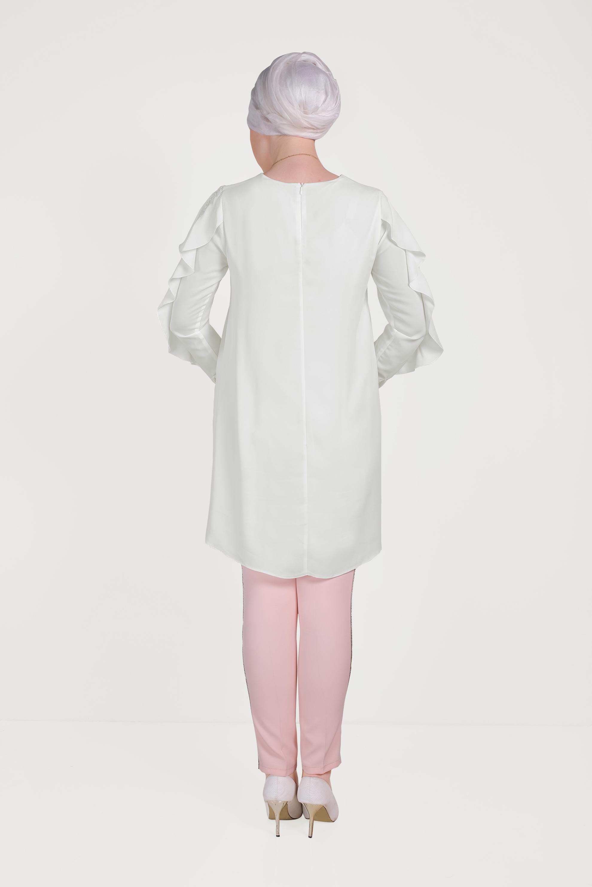 Tesettür giyim BEYAZ KOLLARI FIRFIRLI TUNİK 40565